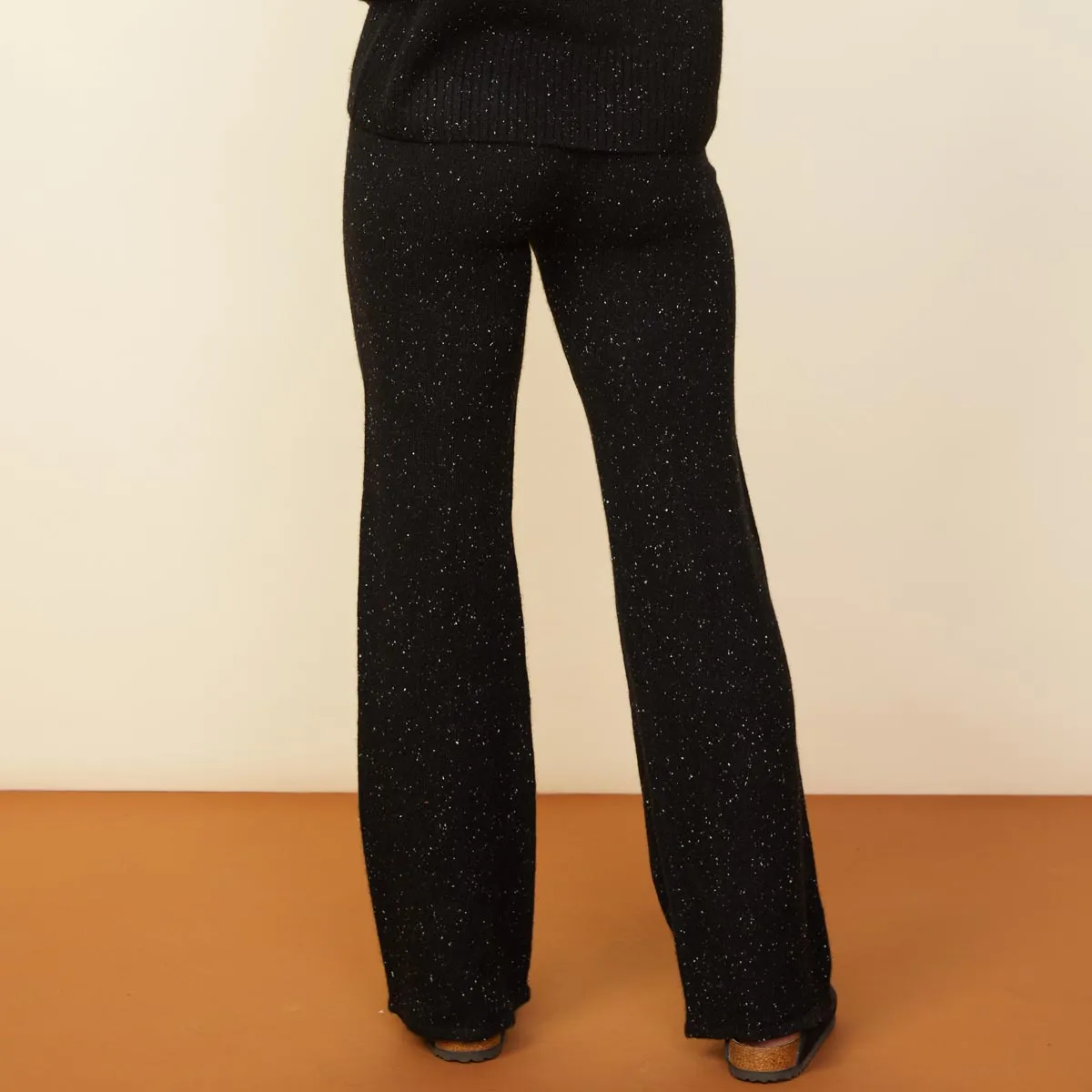 Cashmere Neps Lounge Sweats sold by Monrow product image thumbnail 4