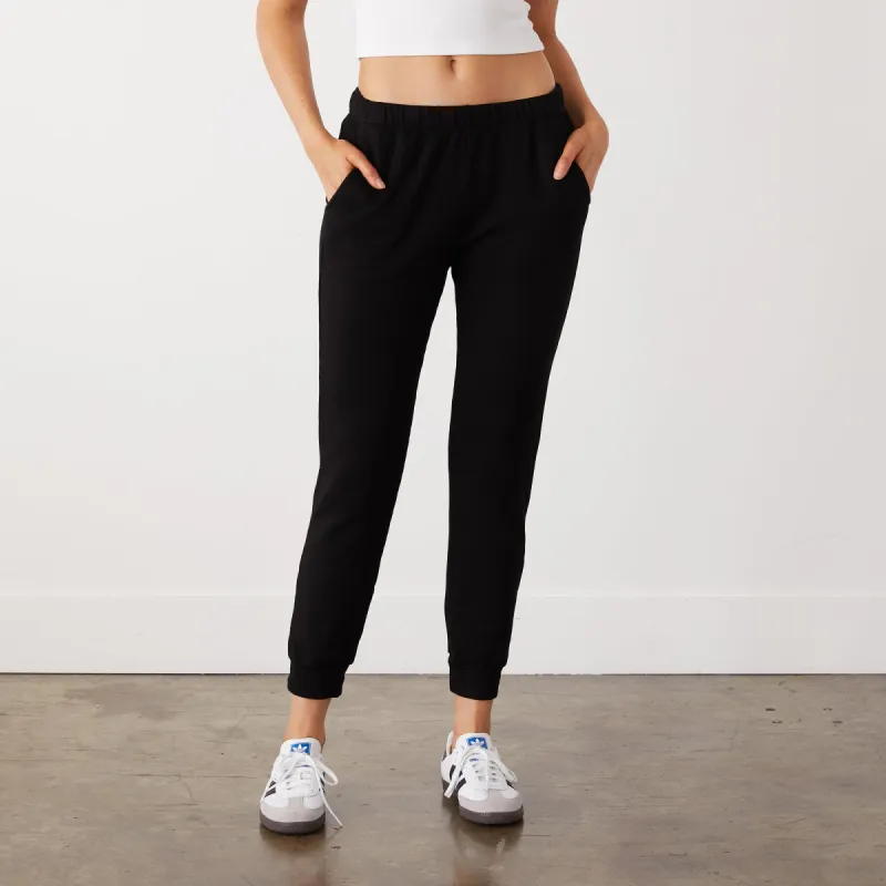 Supersoft Fleece Jogger sold by Monrow