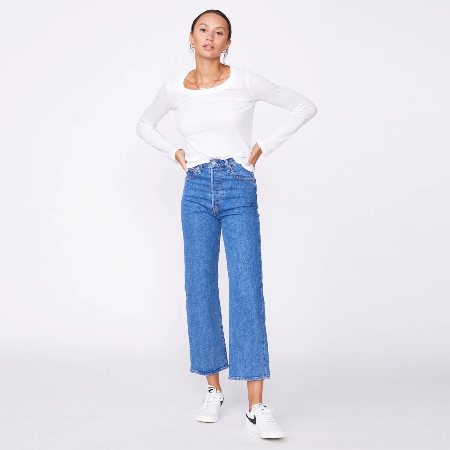 Super Fine Jersey Fitted Long Sleeve Crew sold by Monrow product image thumbnail 2