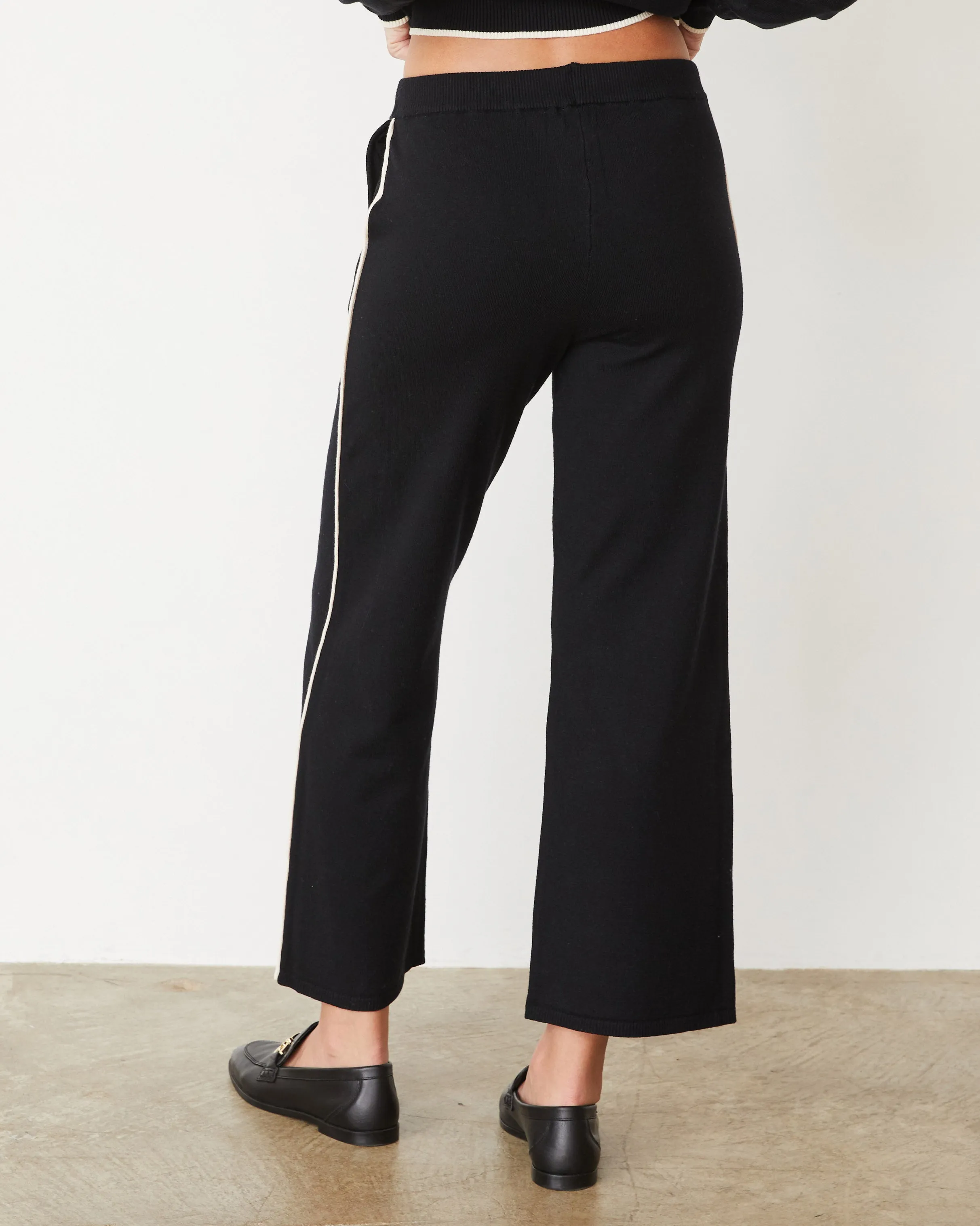 Lightknit Pant With Contrast Piping sold by Monrow product image thumbnail 4