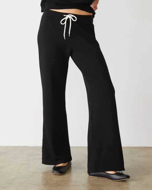 Softfleece Straight Leg Vintage Sweat sold by Monrow