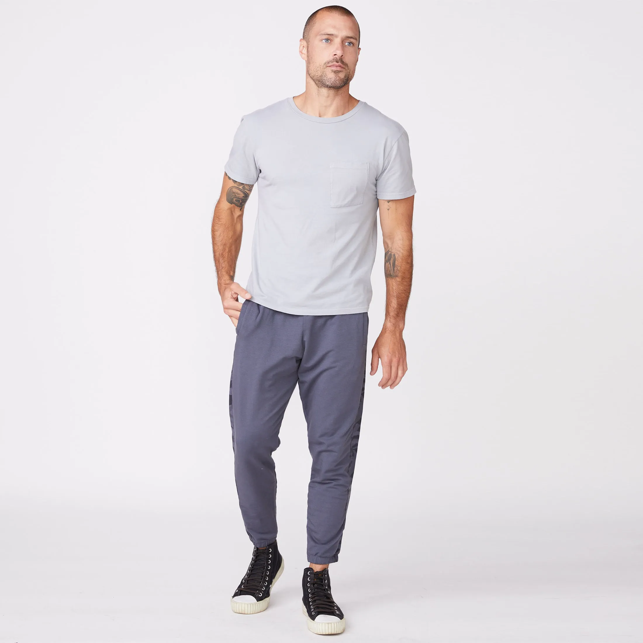 Relaxed Pocket Crew sold by Monrow product image thumbnail 3