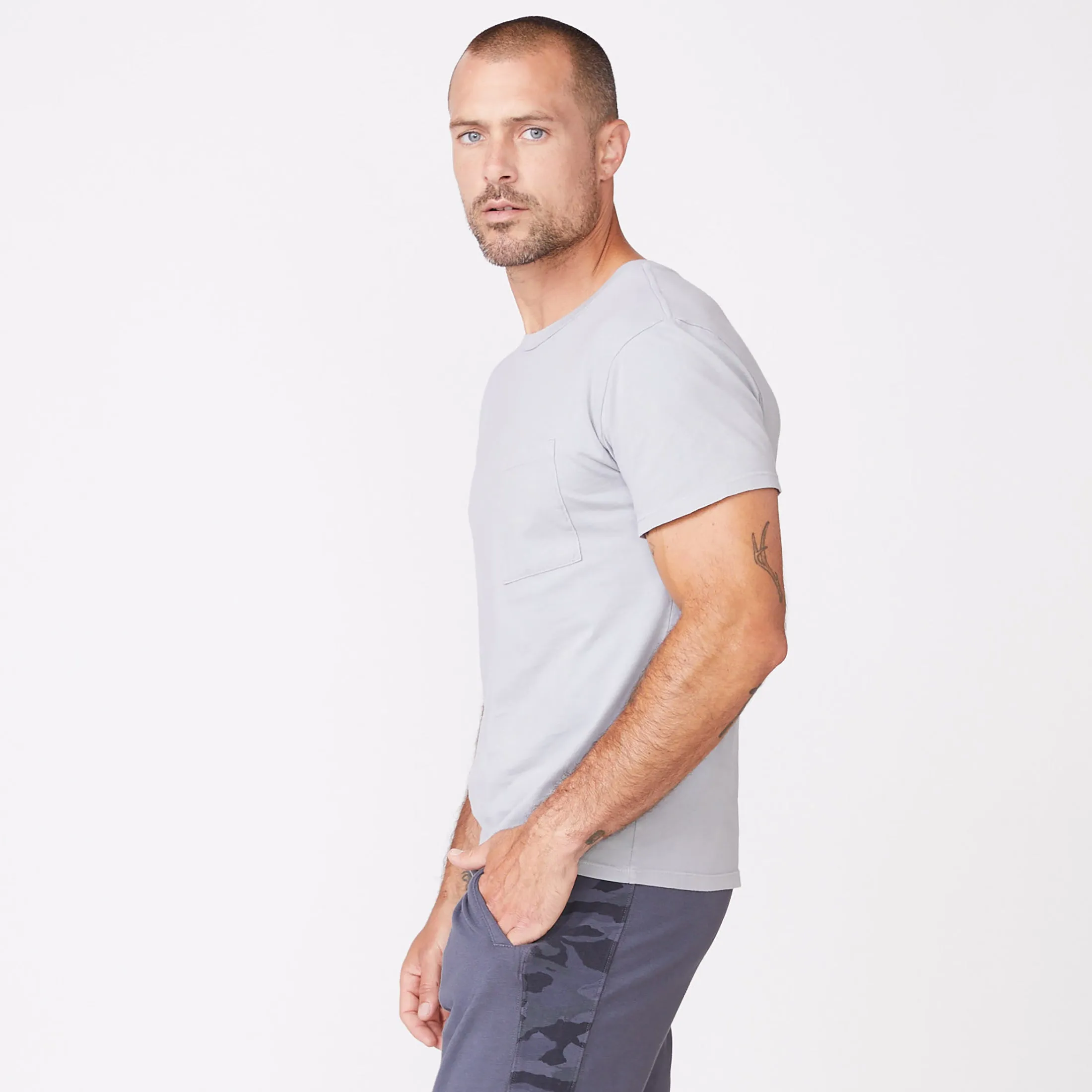 Relaxed Pocket Crew sold by Monrow product image thumbnail 4