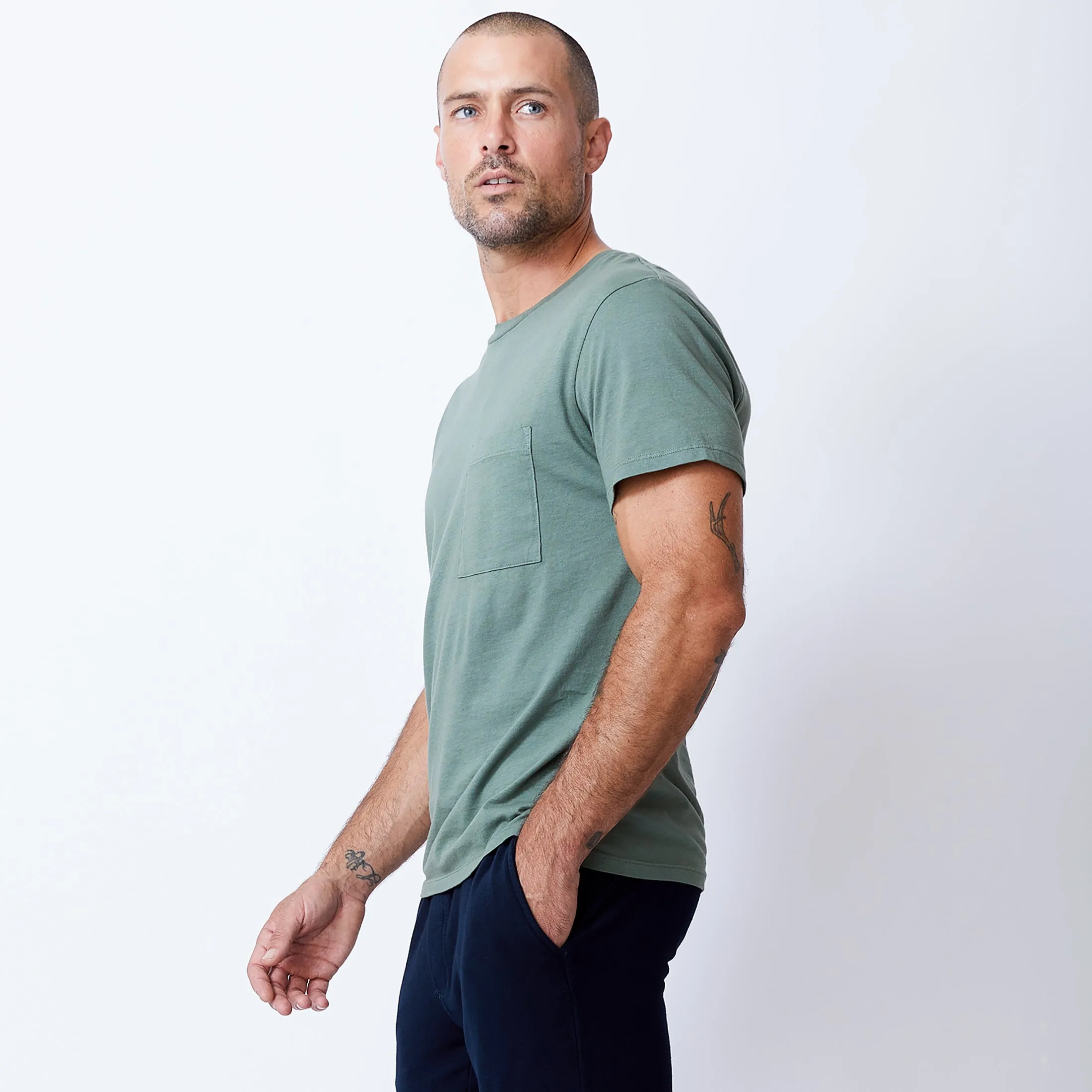 Relaxed Pocket Crew sold by Monrow product image thumbnail 3