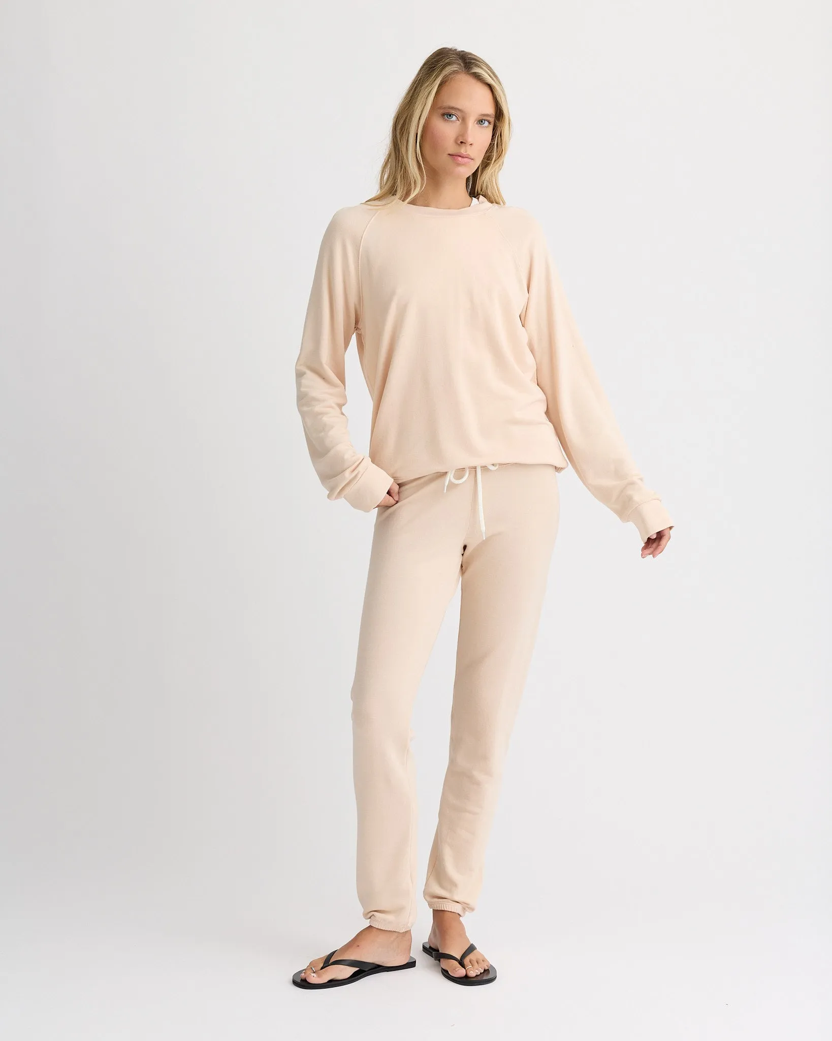 Softfleece Vintage Raglan sold by Monrow product image thumbnail 2
