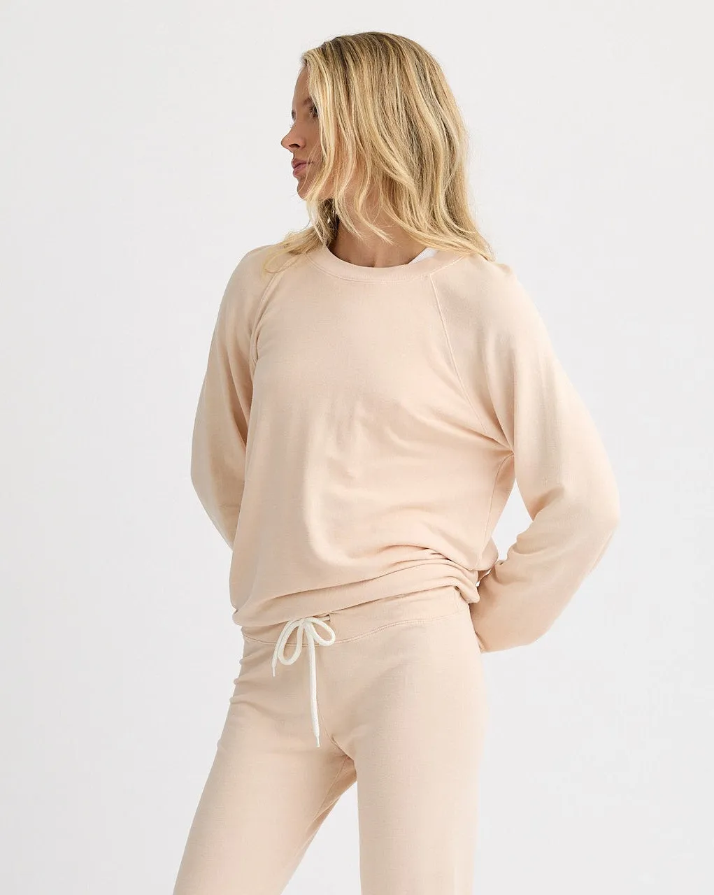 Softfleece Vintage Raglan sold by Monrow product image thumbnail 4