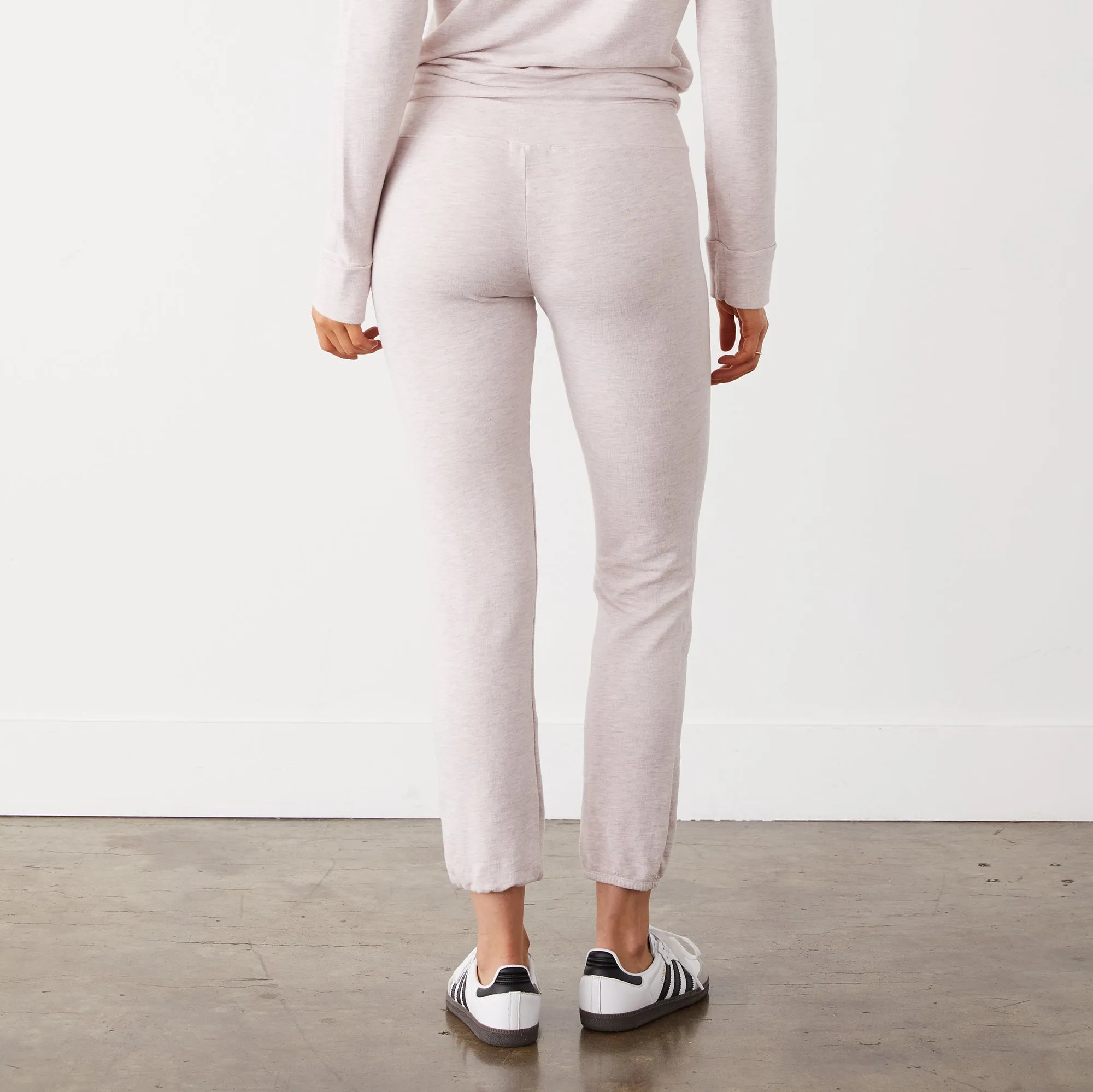 Supersoft Vintage Sweats sold by Monrow product image thumbnail 5