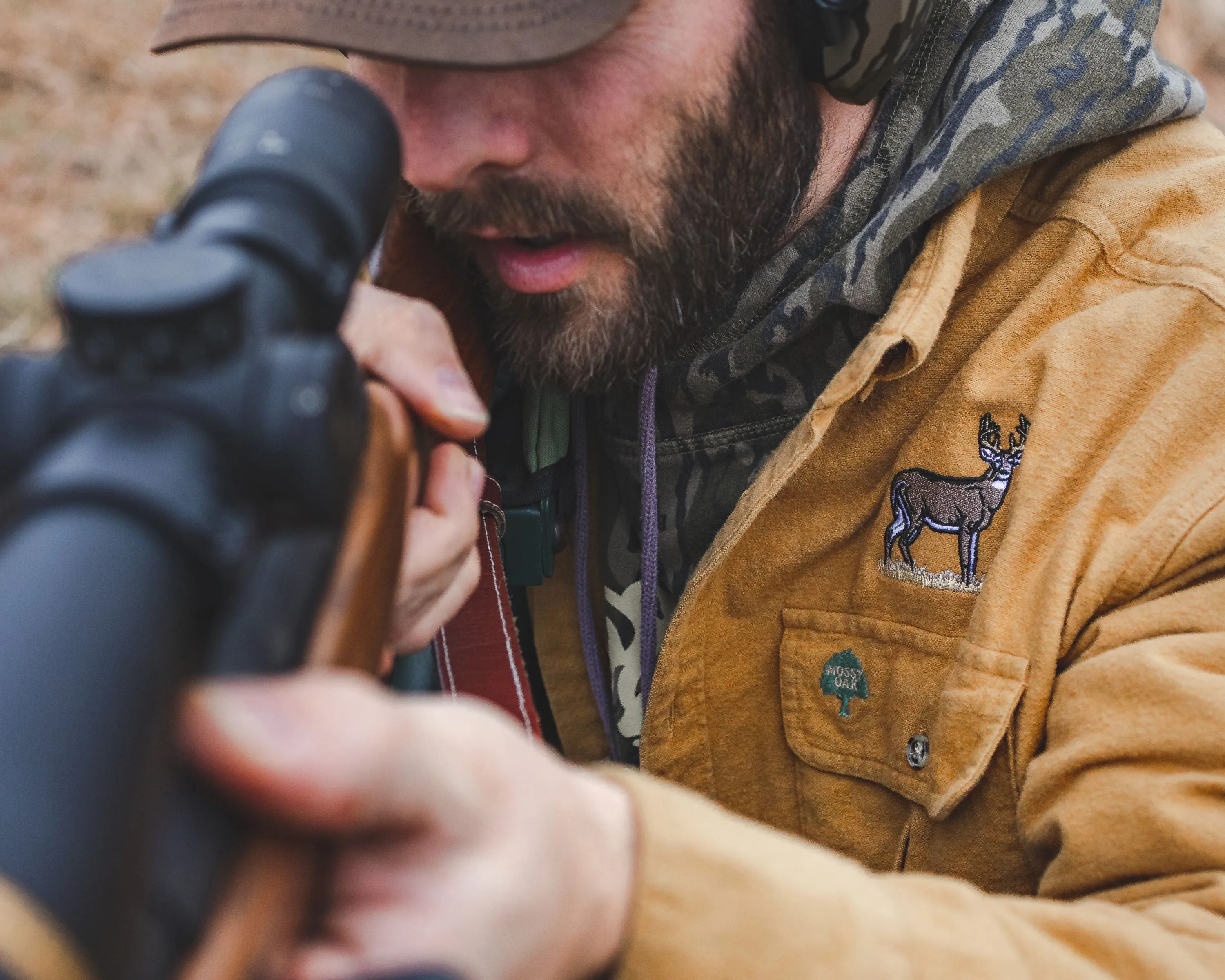 Wright Broadside Buck Shirt | Shammy sold by Mossy Oak product image thumbnail 3