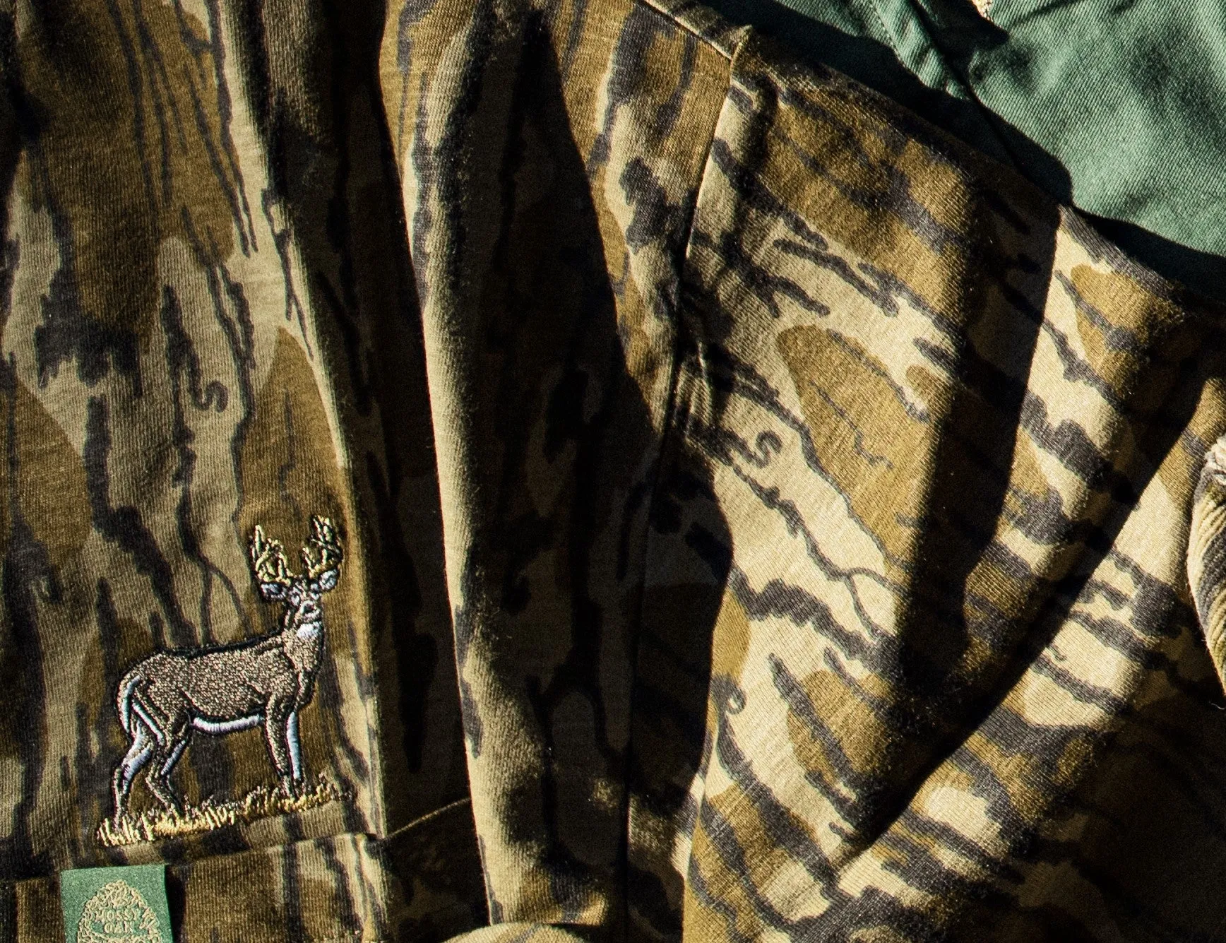 Wright Broadside Buck Shirt | Cottrell Henley sold by Mossy Oak product image thumbnail 2