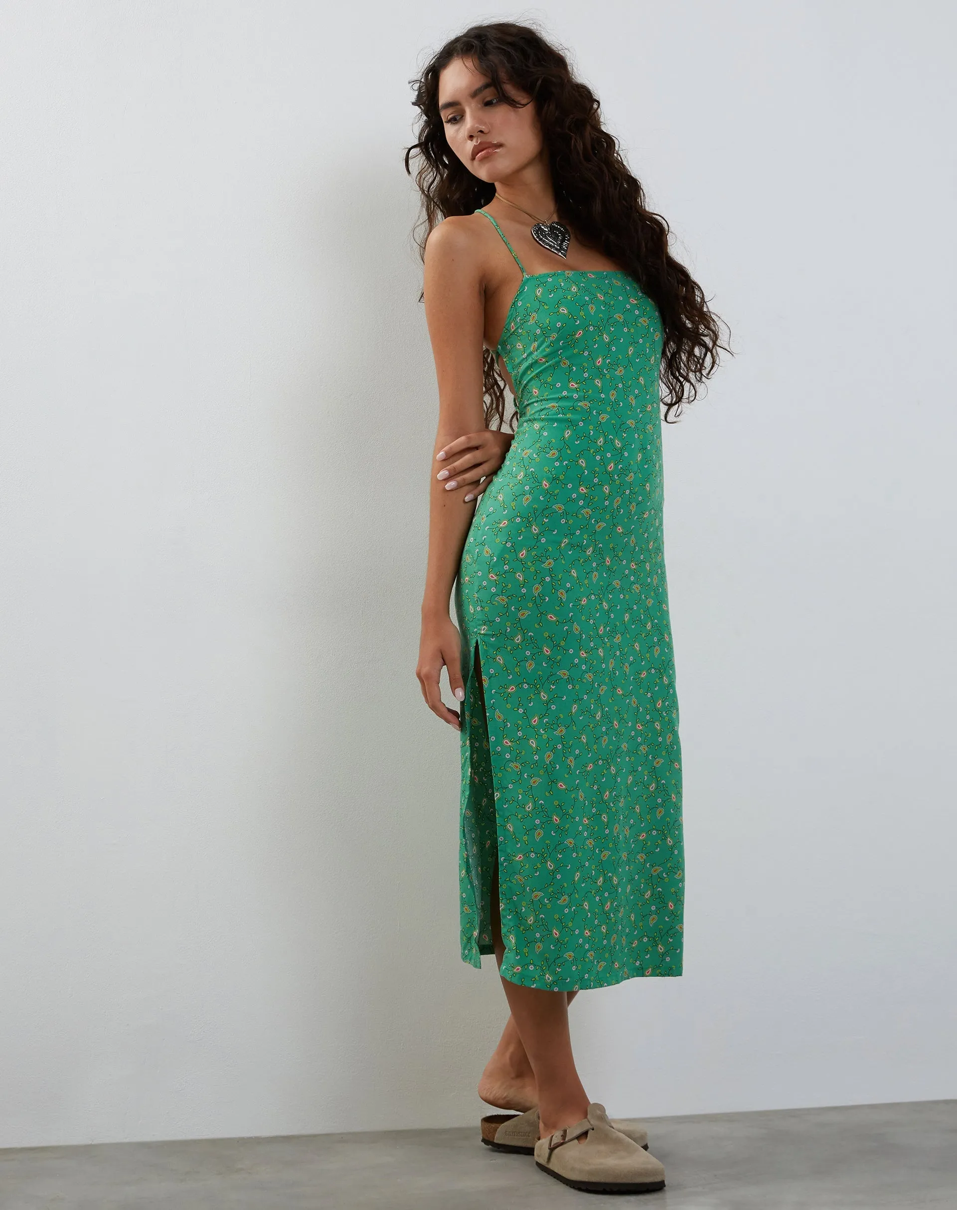 Nosita Midi Dress In Paisley Fun Green sold by Motel Rocks product image thumbnail 4