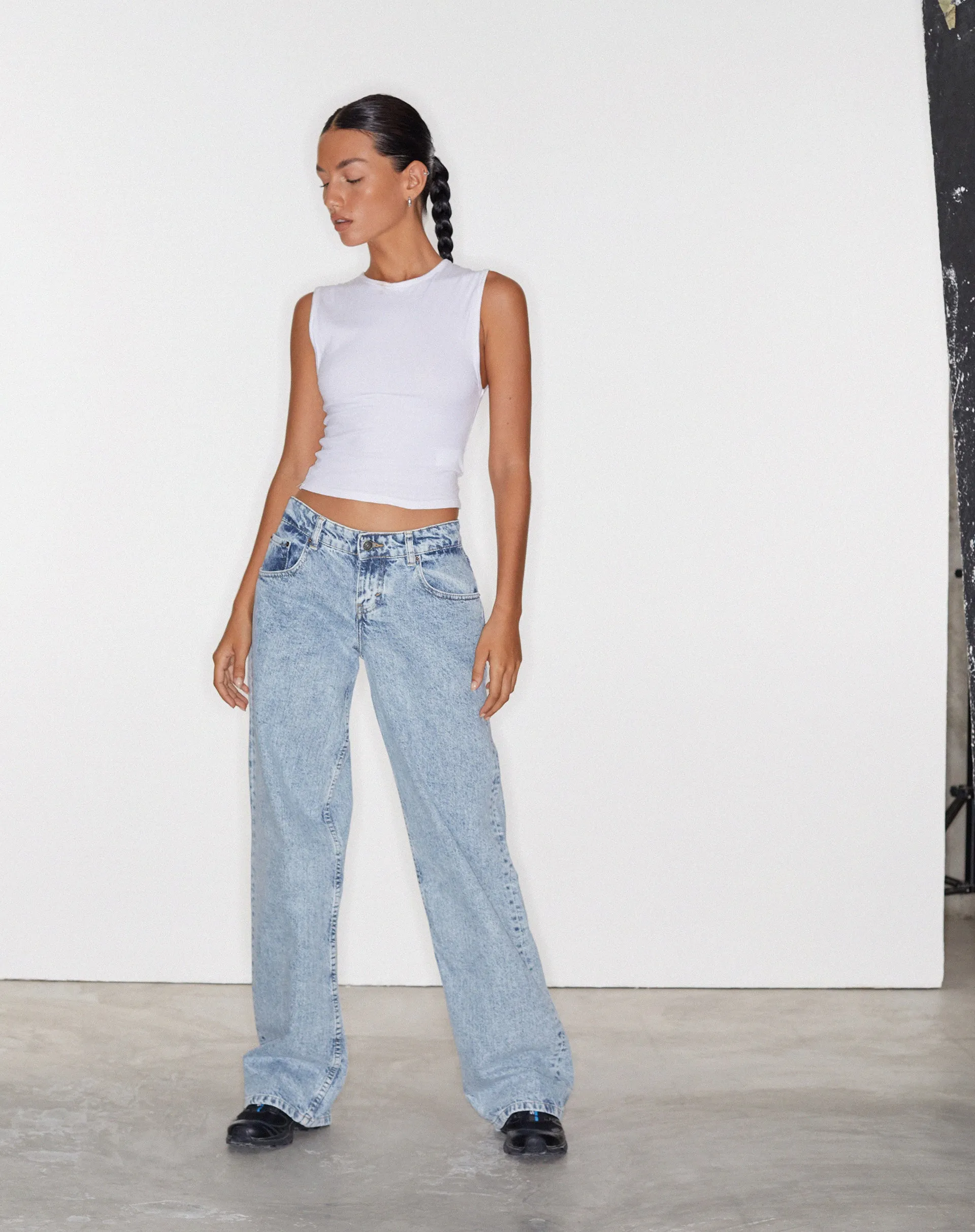 Low Rise Parallel Jeans in 80s Light Blue Wash sold by Motel Rocks product image thumbnail 4