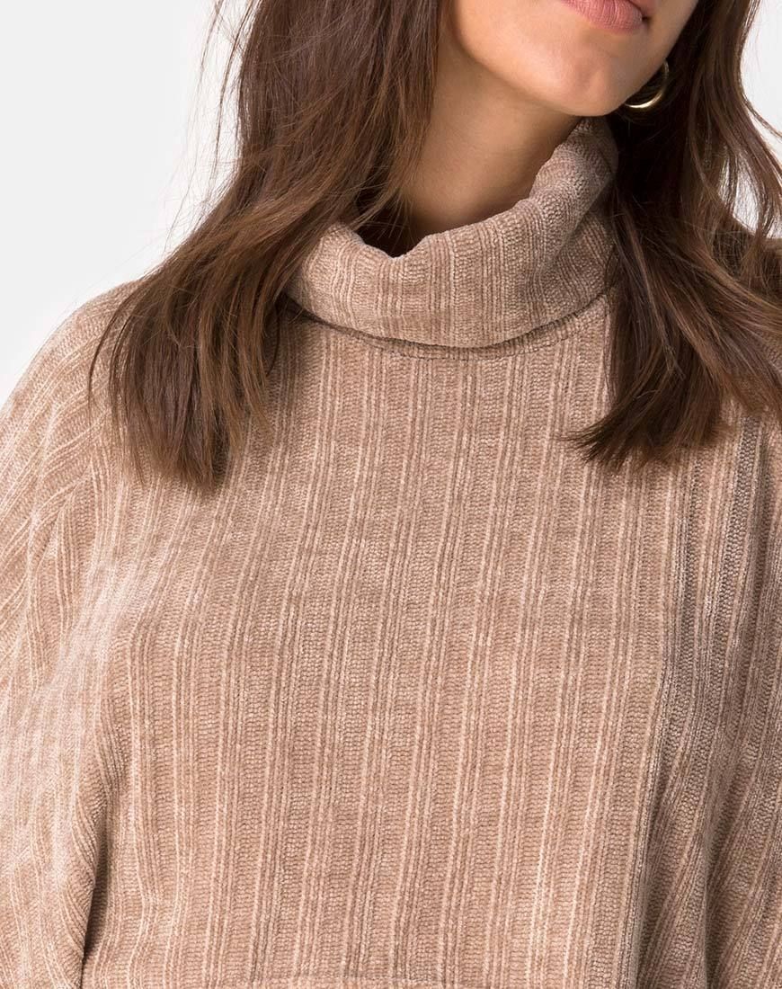 Evie Cropped Sweatshirt in Chenille Tan sold by Motel Rocks product image thumbnail 5