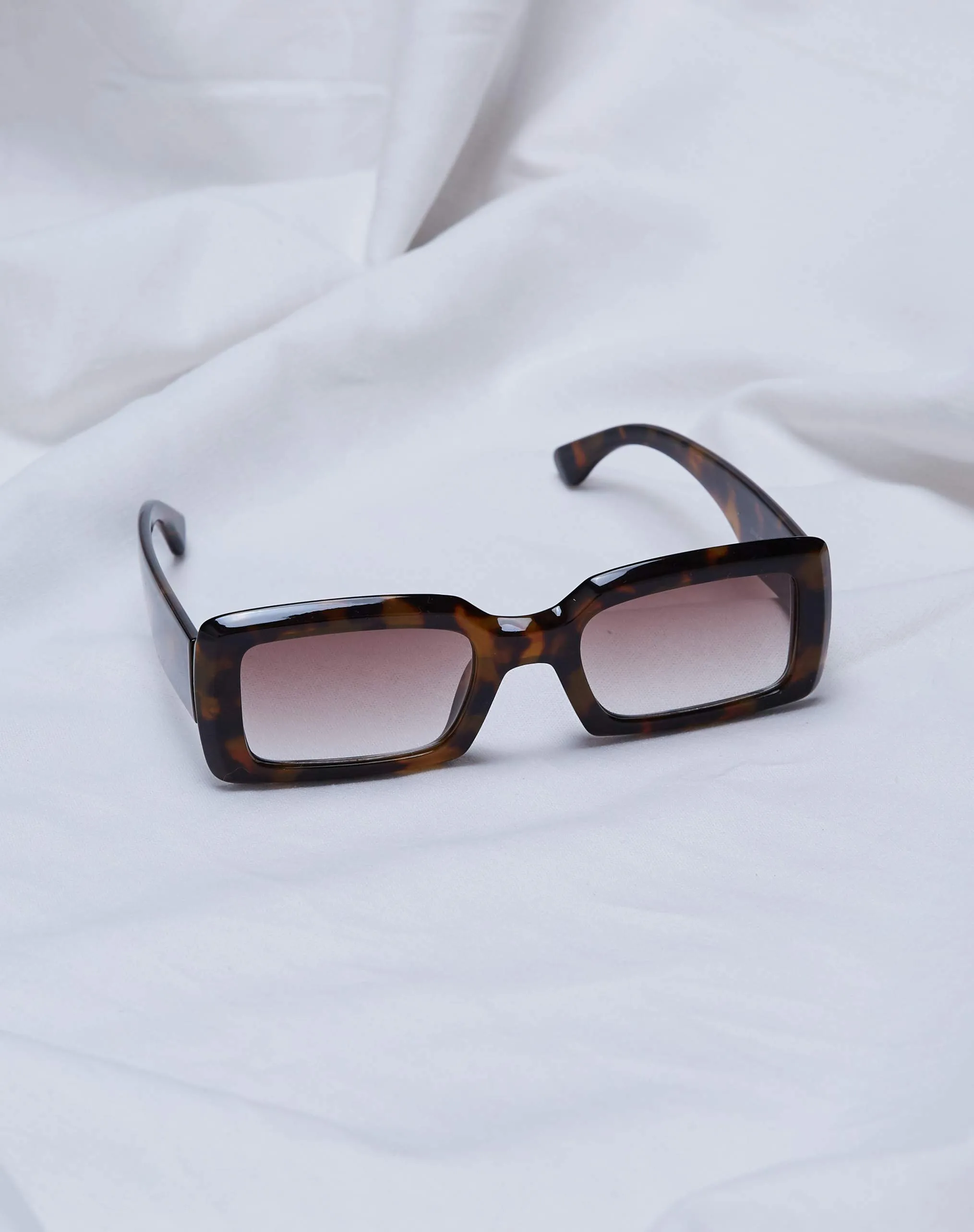 Tella Sunglasses in Tortoise sold by Motel Rocks product image thumbnail 4