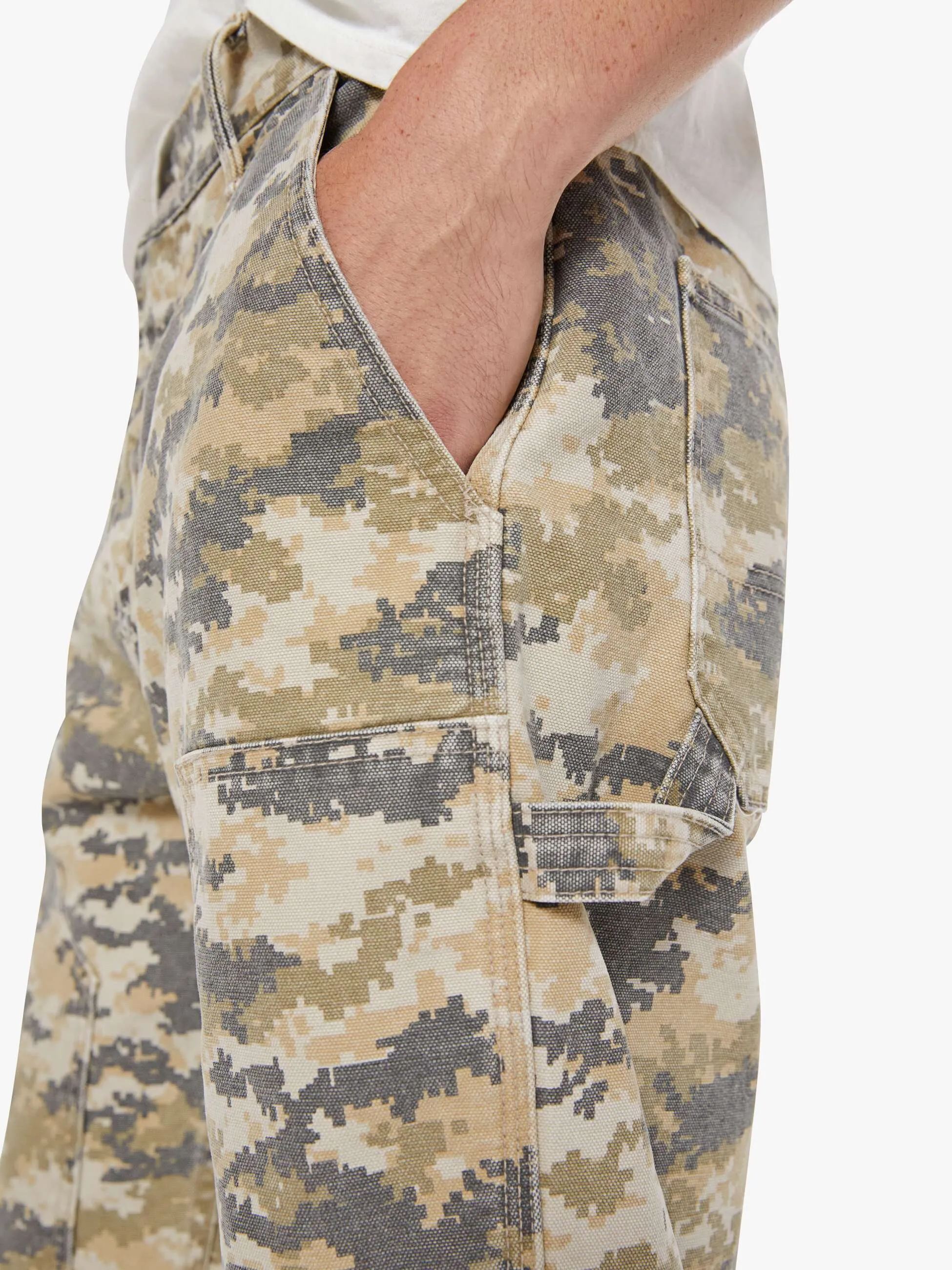 The Bee's Knees Short Fray - What The Duck Camo sold by MOTHER product image thumbnail 5