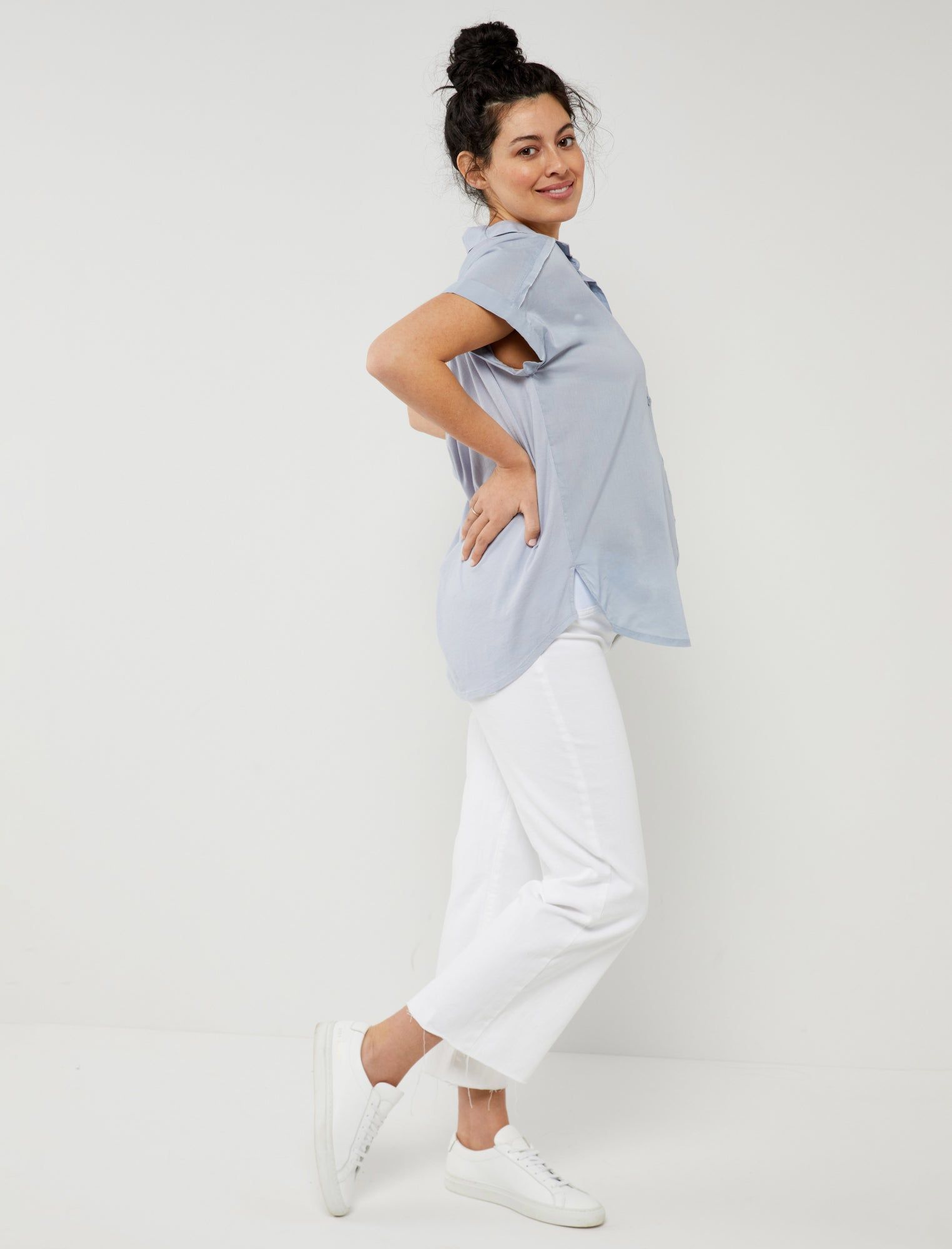 Splendid Paige Linen Maternity Shirt sold by Motherhood Maternity product image thumbnail 4