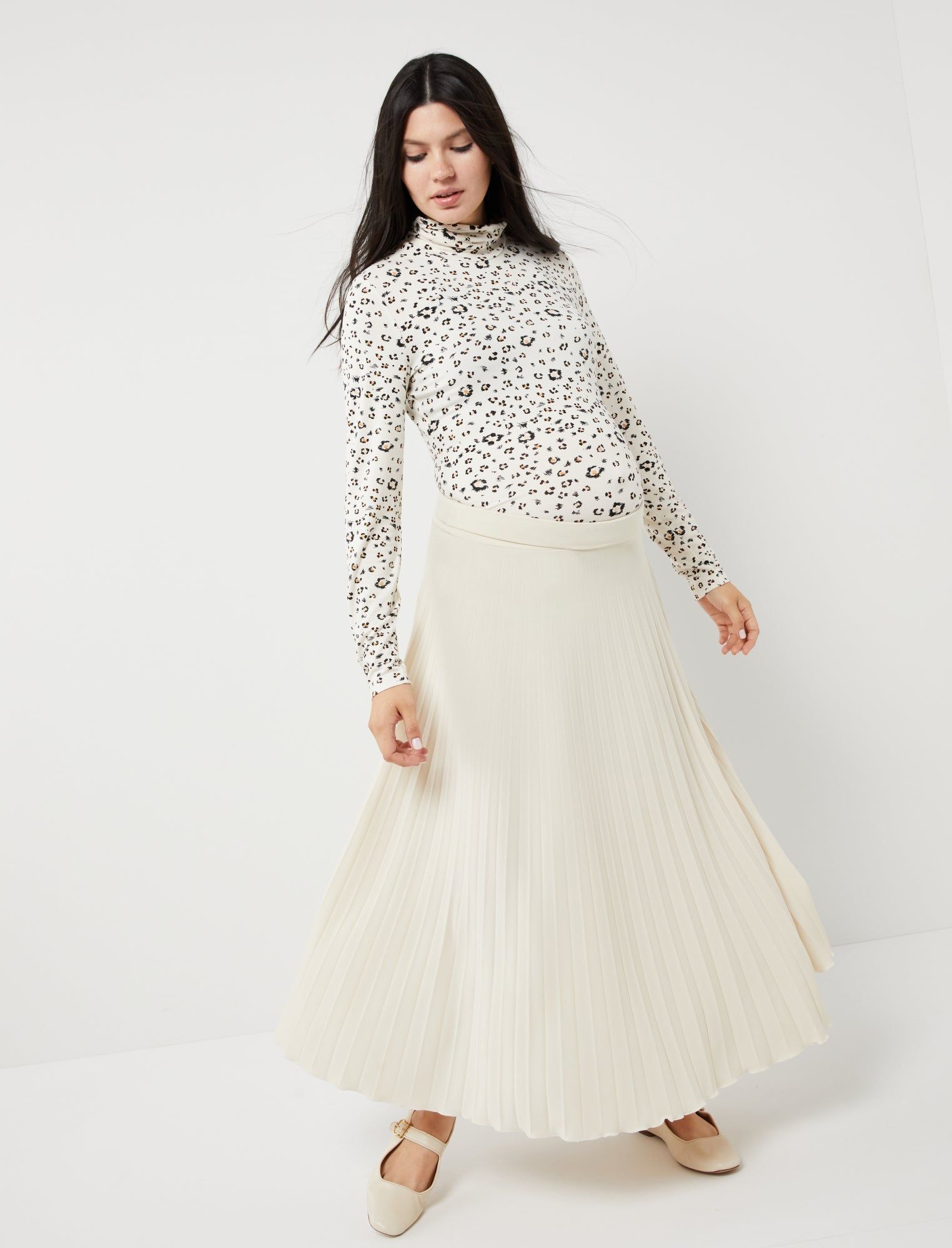 Long Sleeve Turtleneck Maternity Top sold by Motherhood Maternity product image thumbnail 2