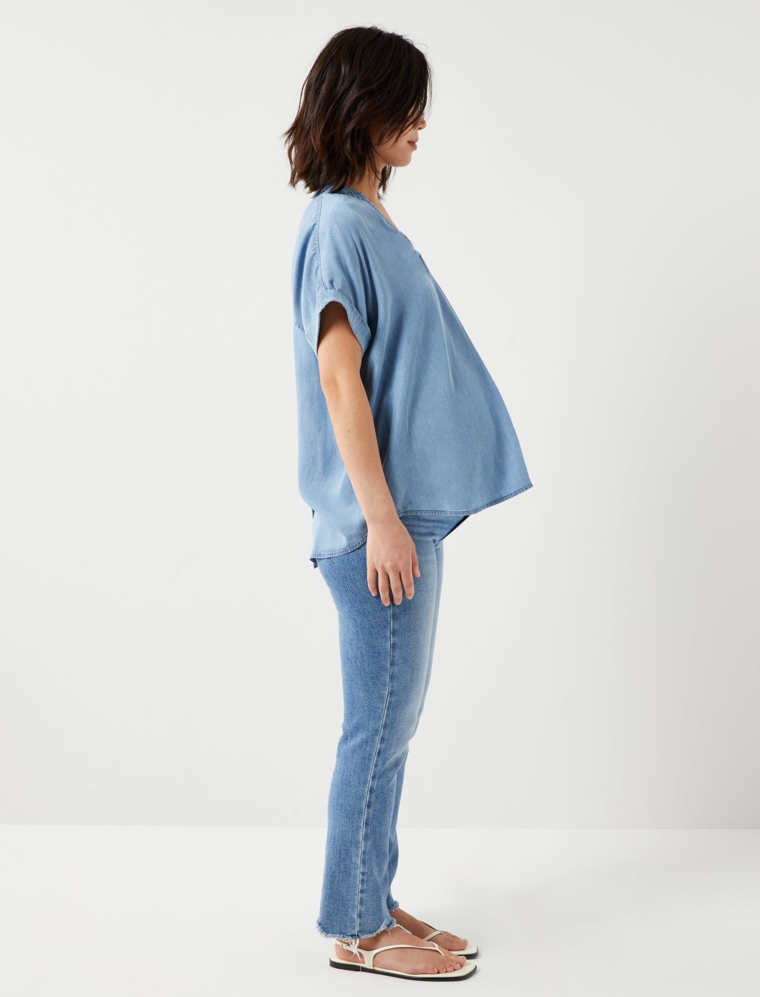 Chambray Relaxed Popover Top sold by Motherhood Maternity product image thumbnail 4