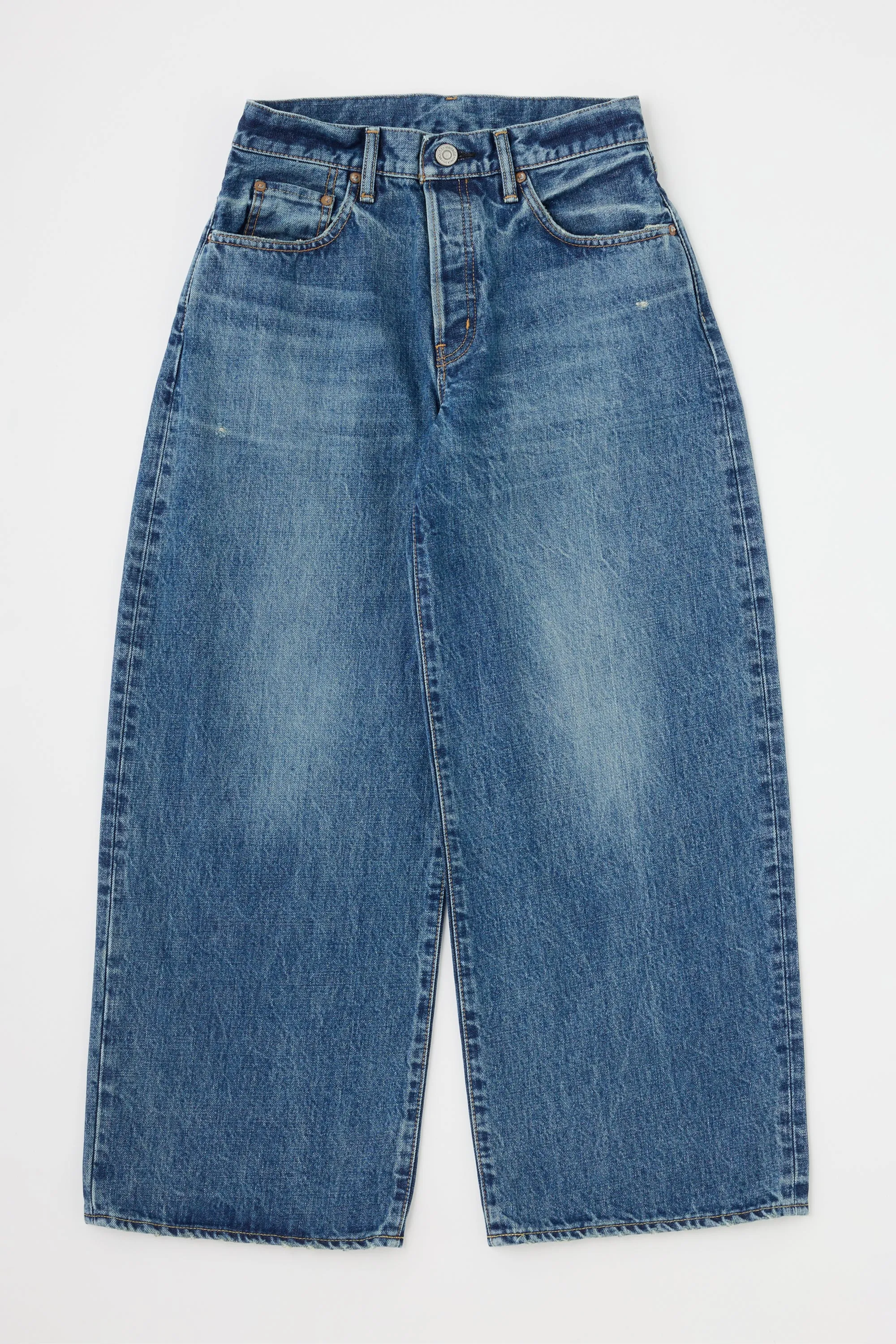 WALPOLE WIDE COCOON sold by Moussy