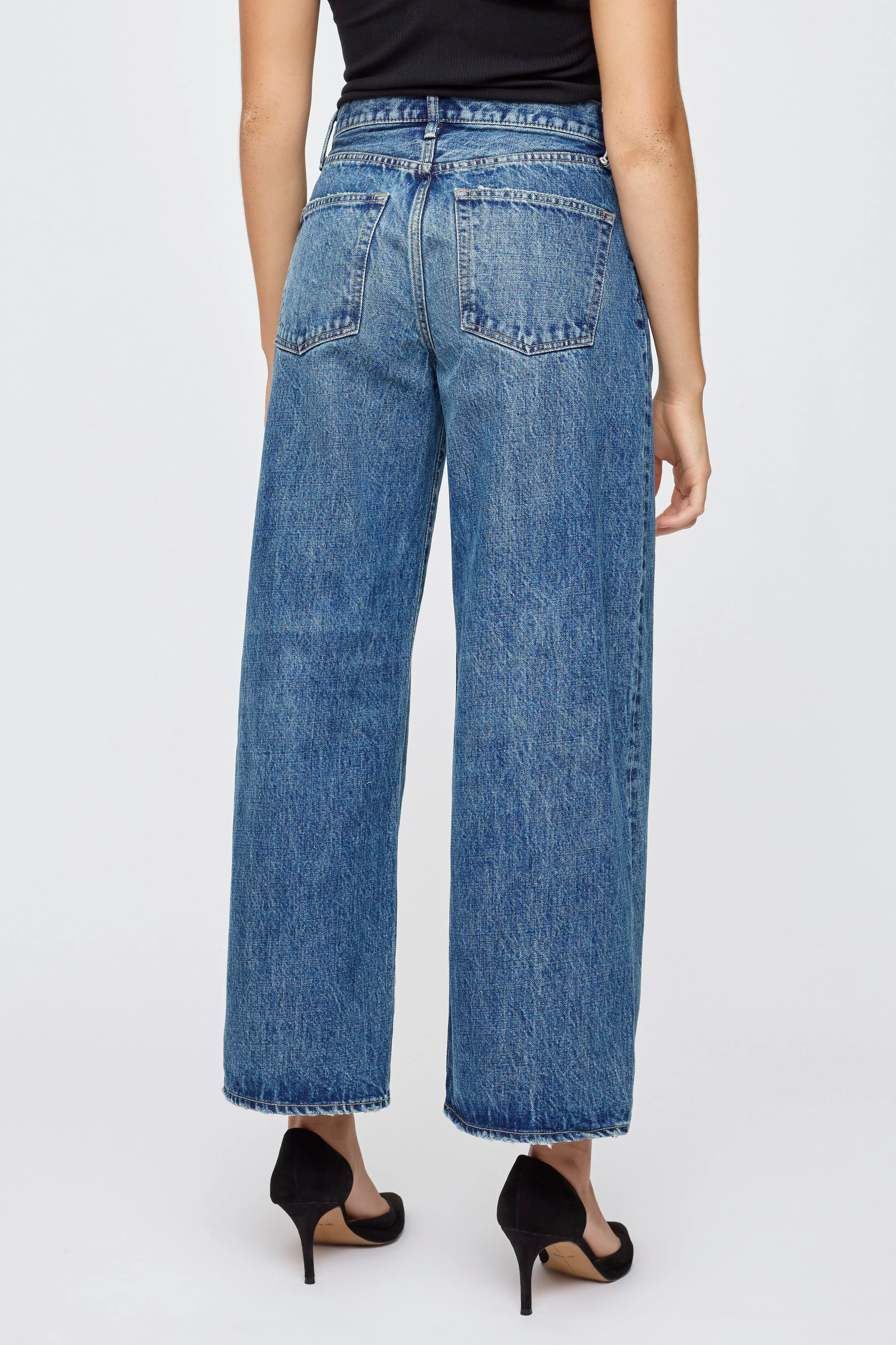 WALPOLE WIDE COCOON sold by Moussy product image thumbnail 3