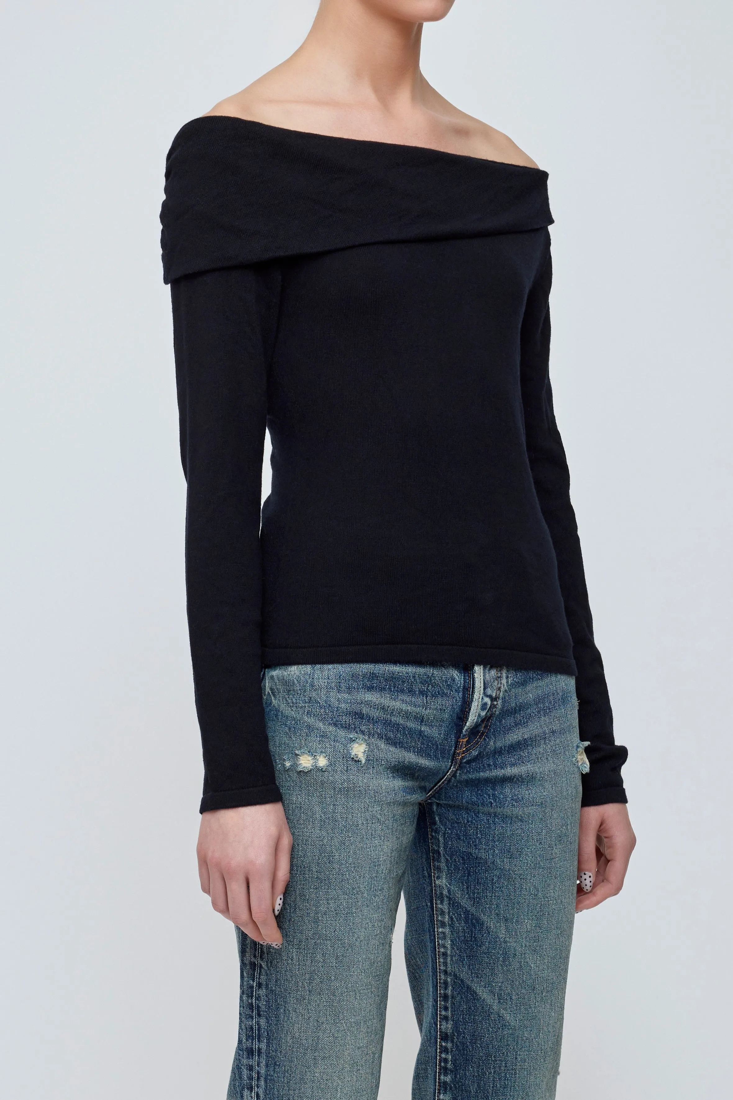 OFF SHOULDER LONG SLEEVE sold by Moussy product image thumbnail 4