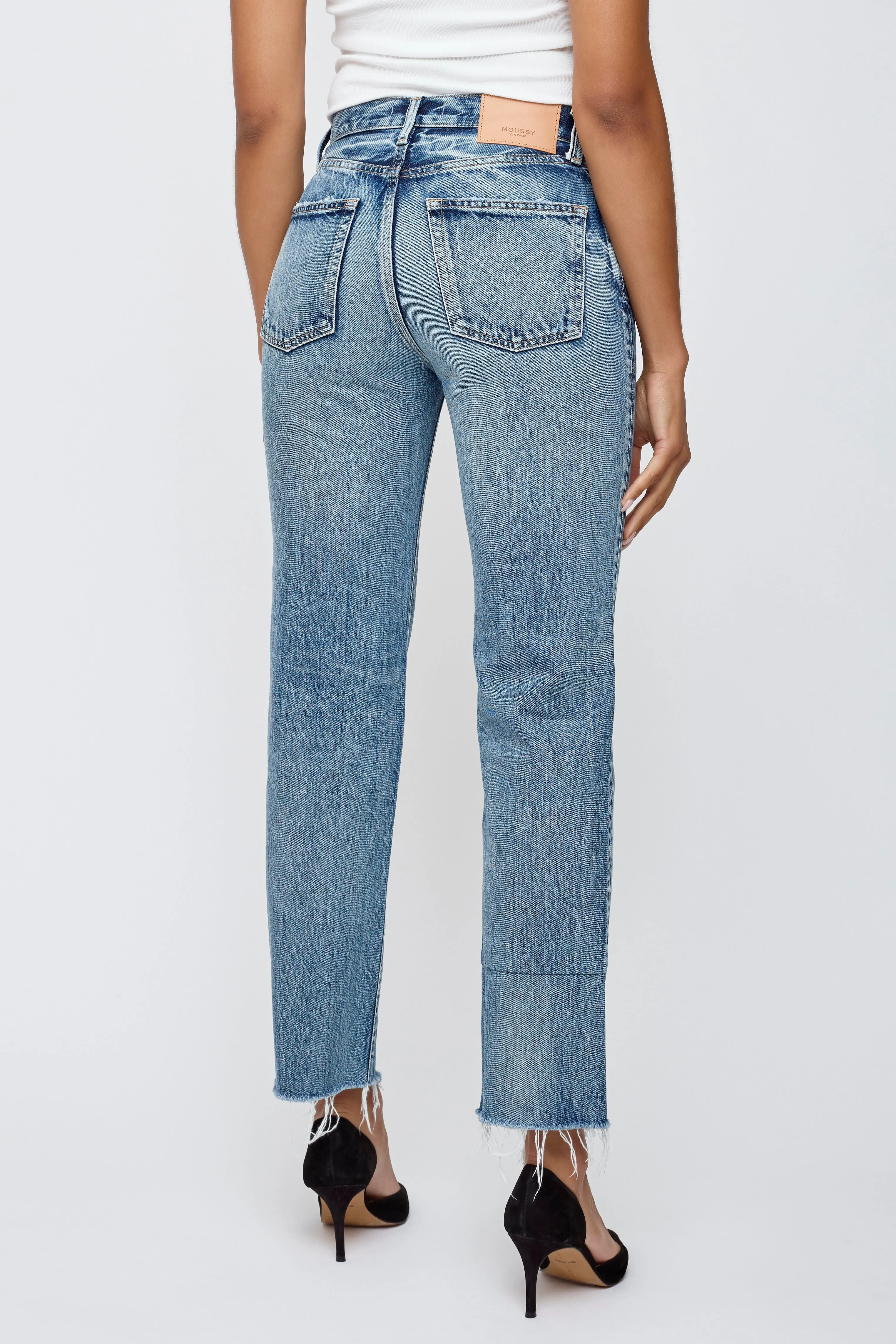 CLARKSVILLE STRAIGHT sold by Moussy product image thumbnail 3