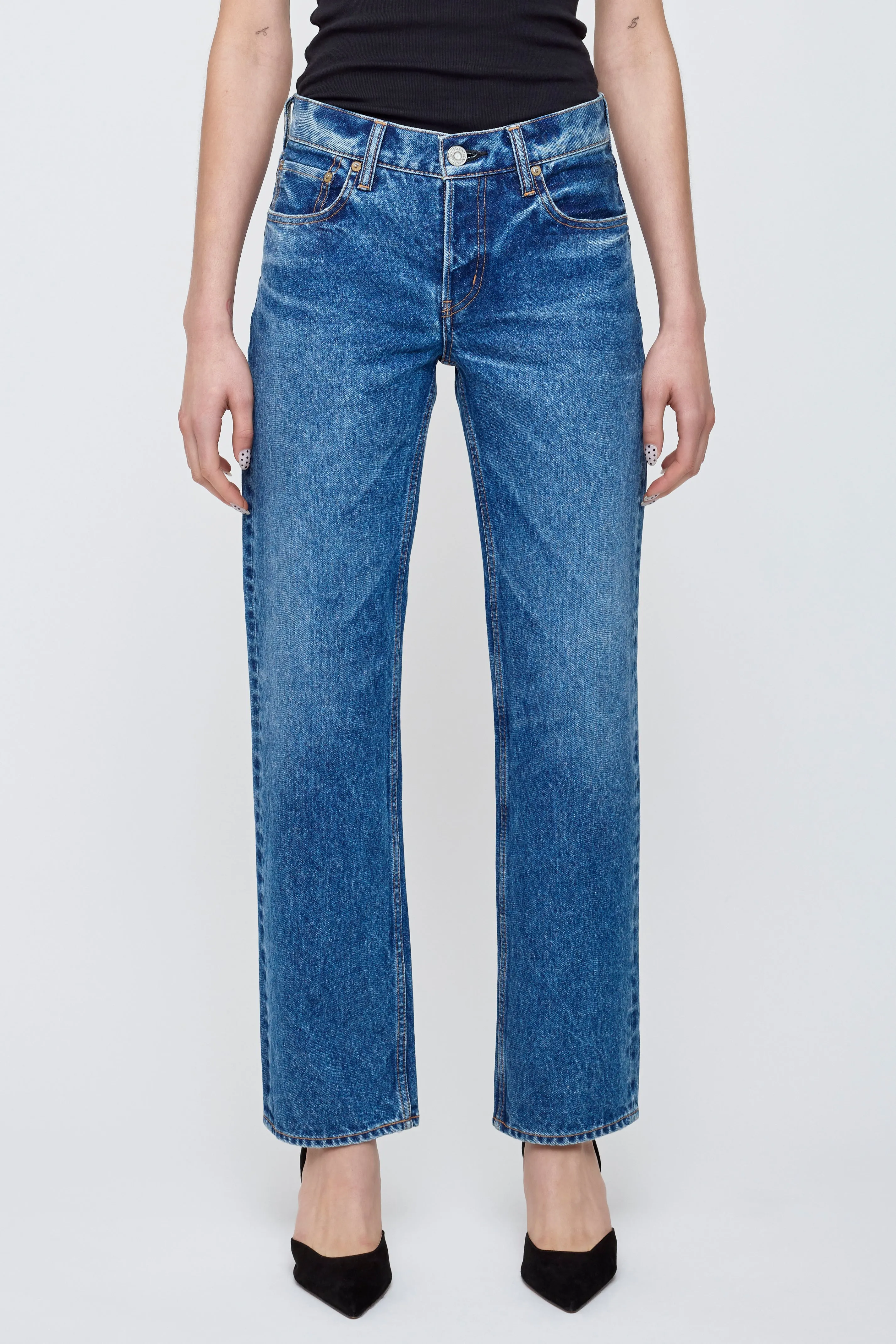 540IAC11-9021 sold by Moussy product image thumbnail 2