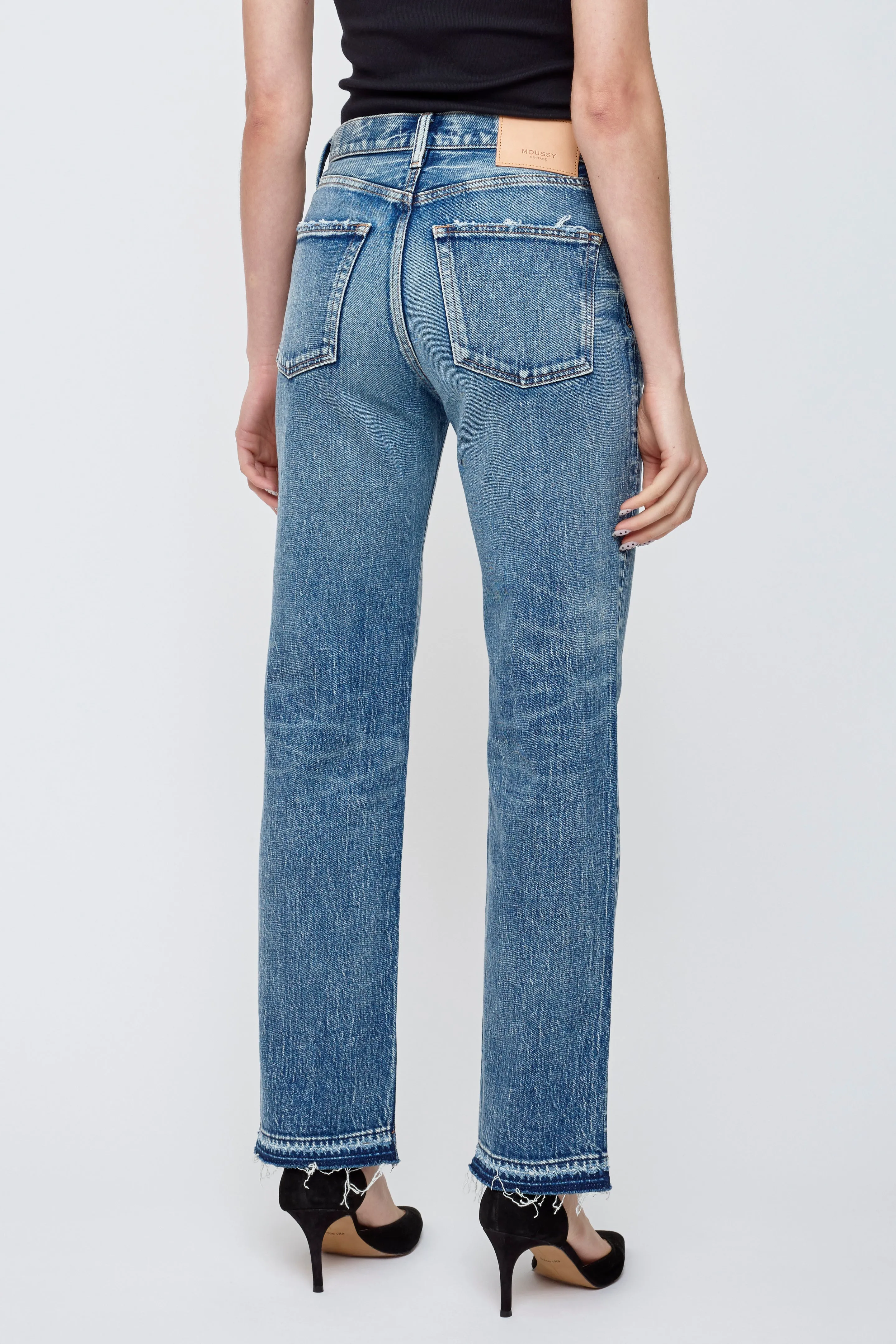 540IAC12-8051 sold by Moussy product image thumbnail 3