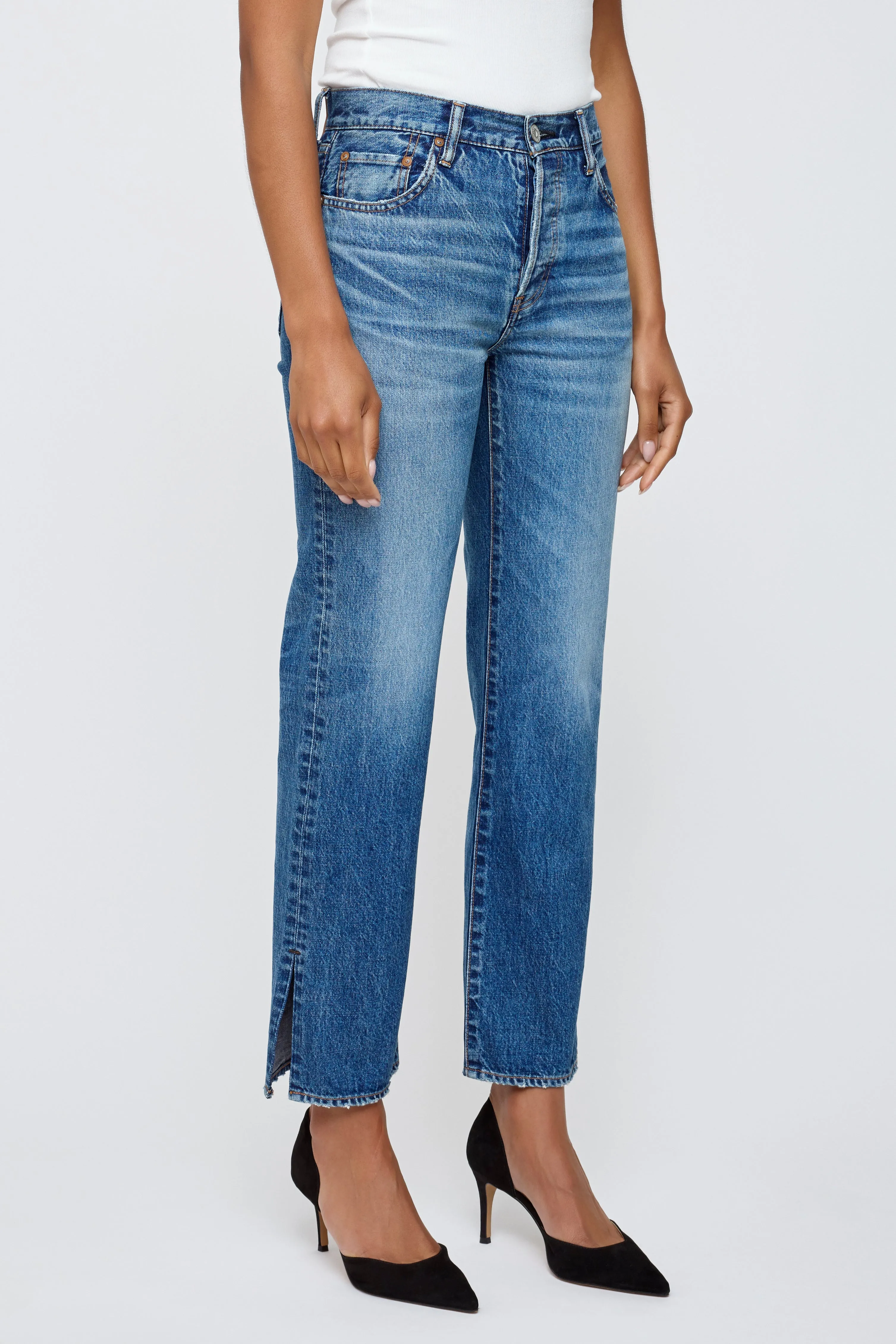 540IAC11-9011 sold by Moussy product image thumbnail 4