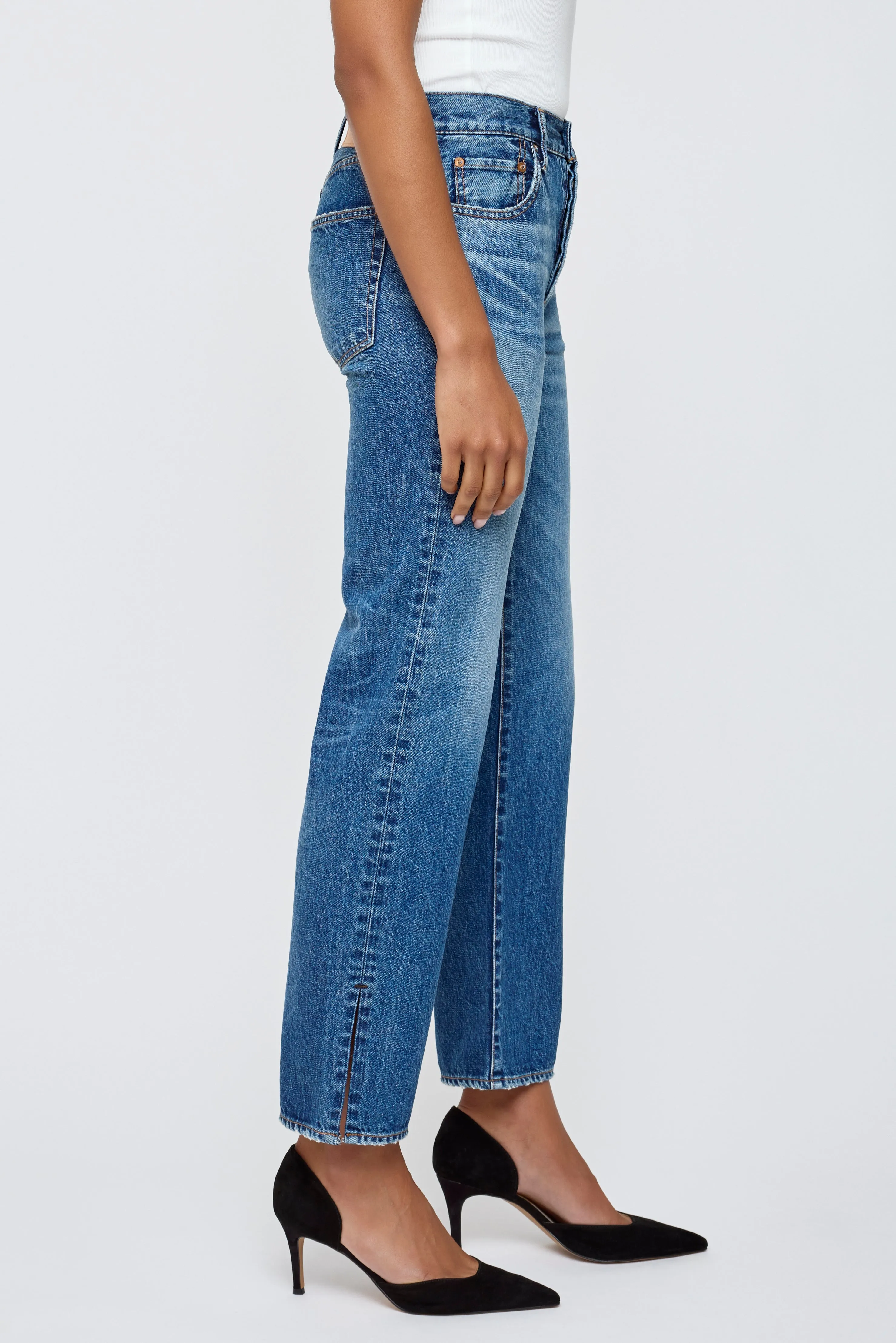 540IAC11-9011 sold by Moussy product image thumbnail 5