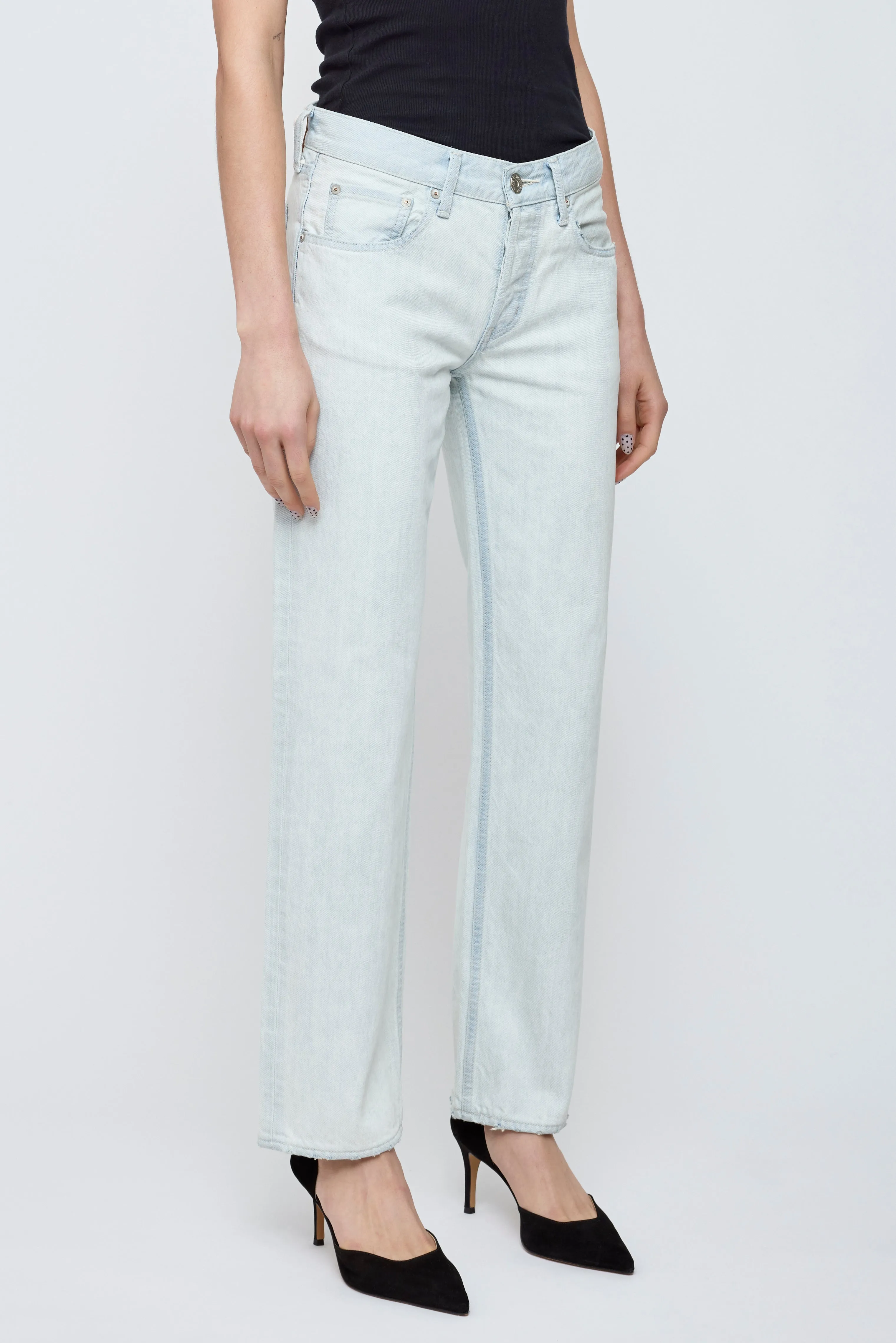 540IAC11-1131 sold by Moussy product image thumbnail 5