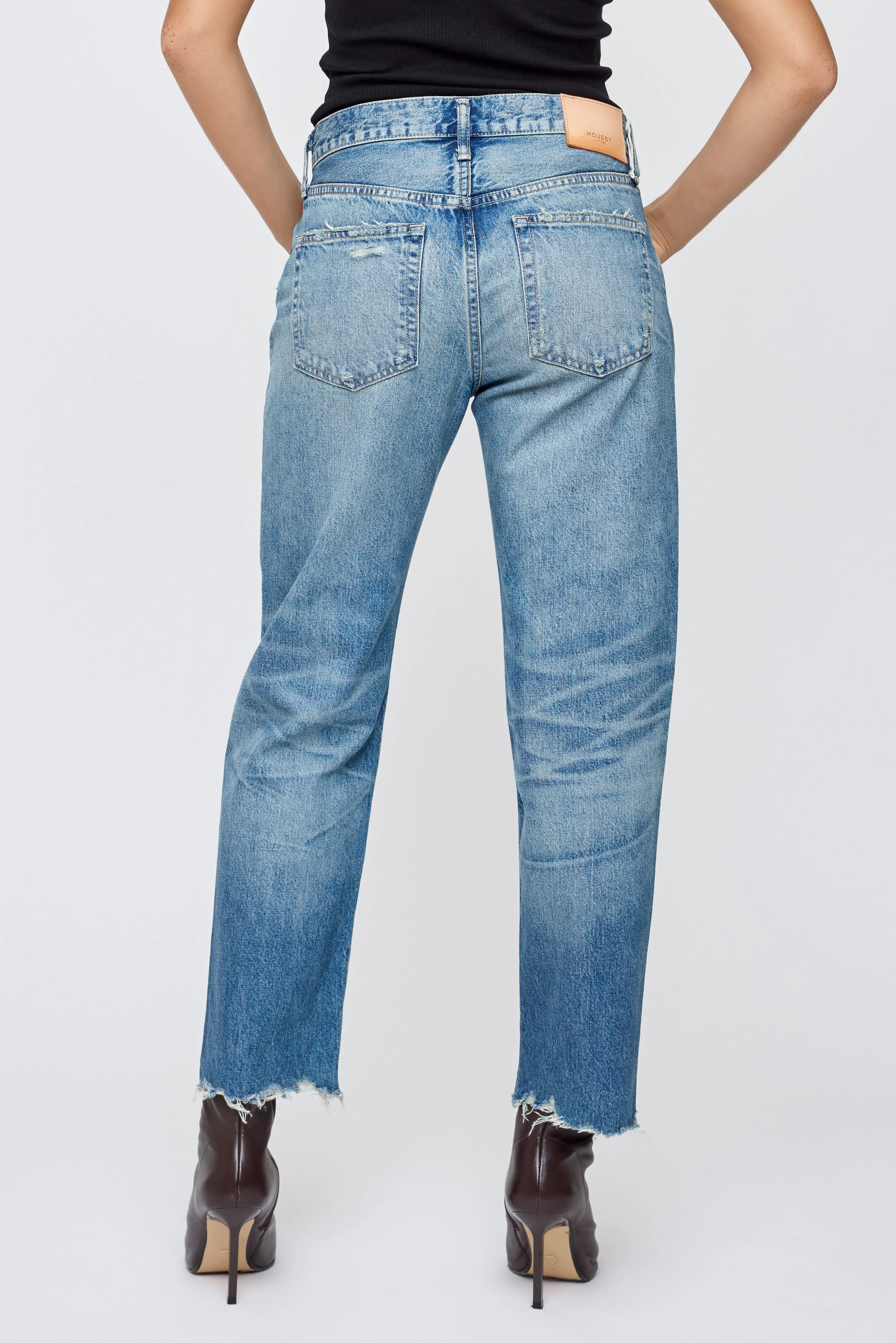 540IAC11-1001 sold by Moussy product image thumbnail 3