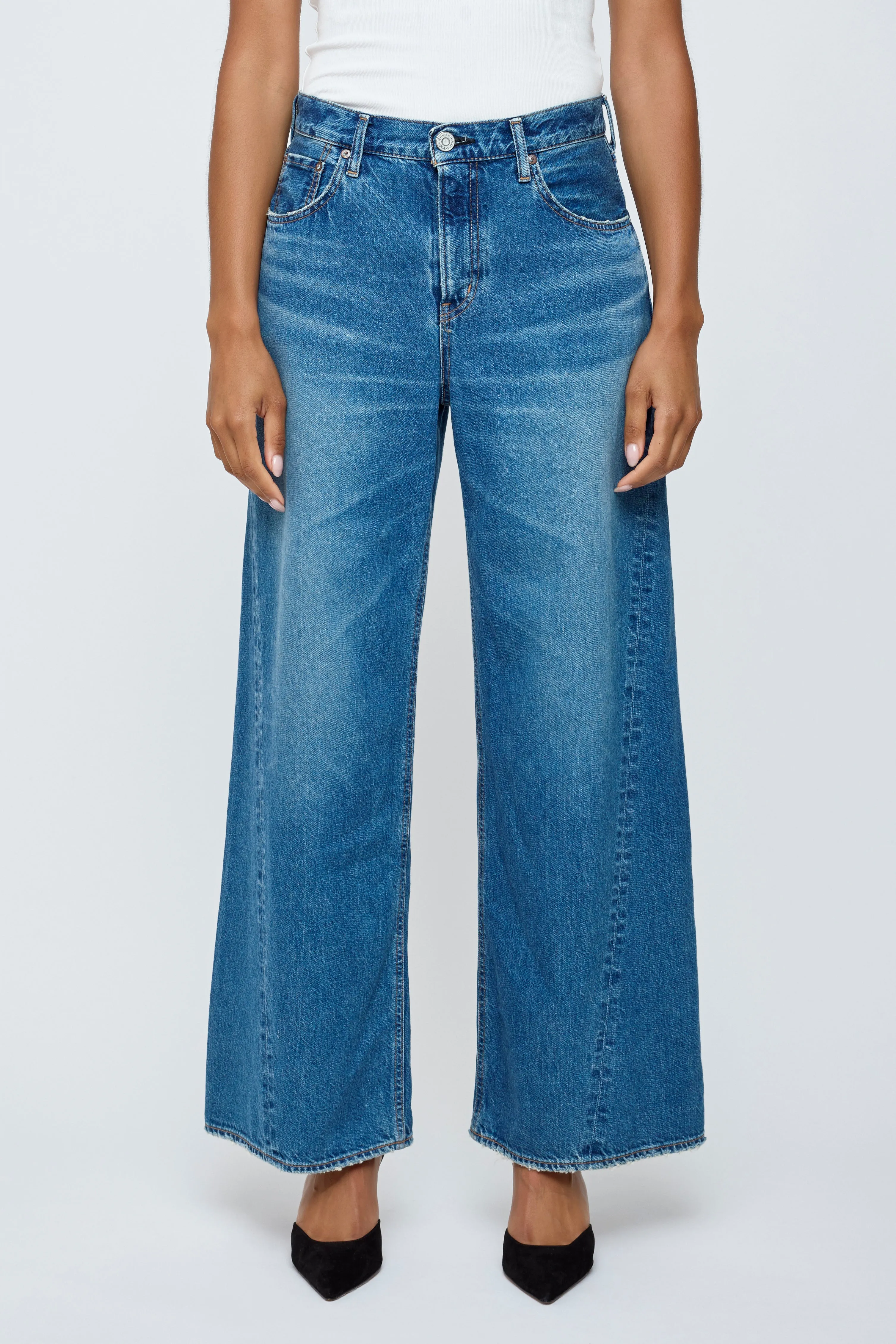 540IAC11-8101 sold by Moussy product image thumbnail 2