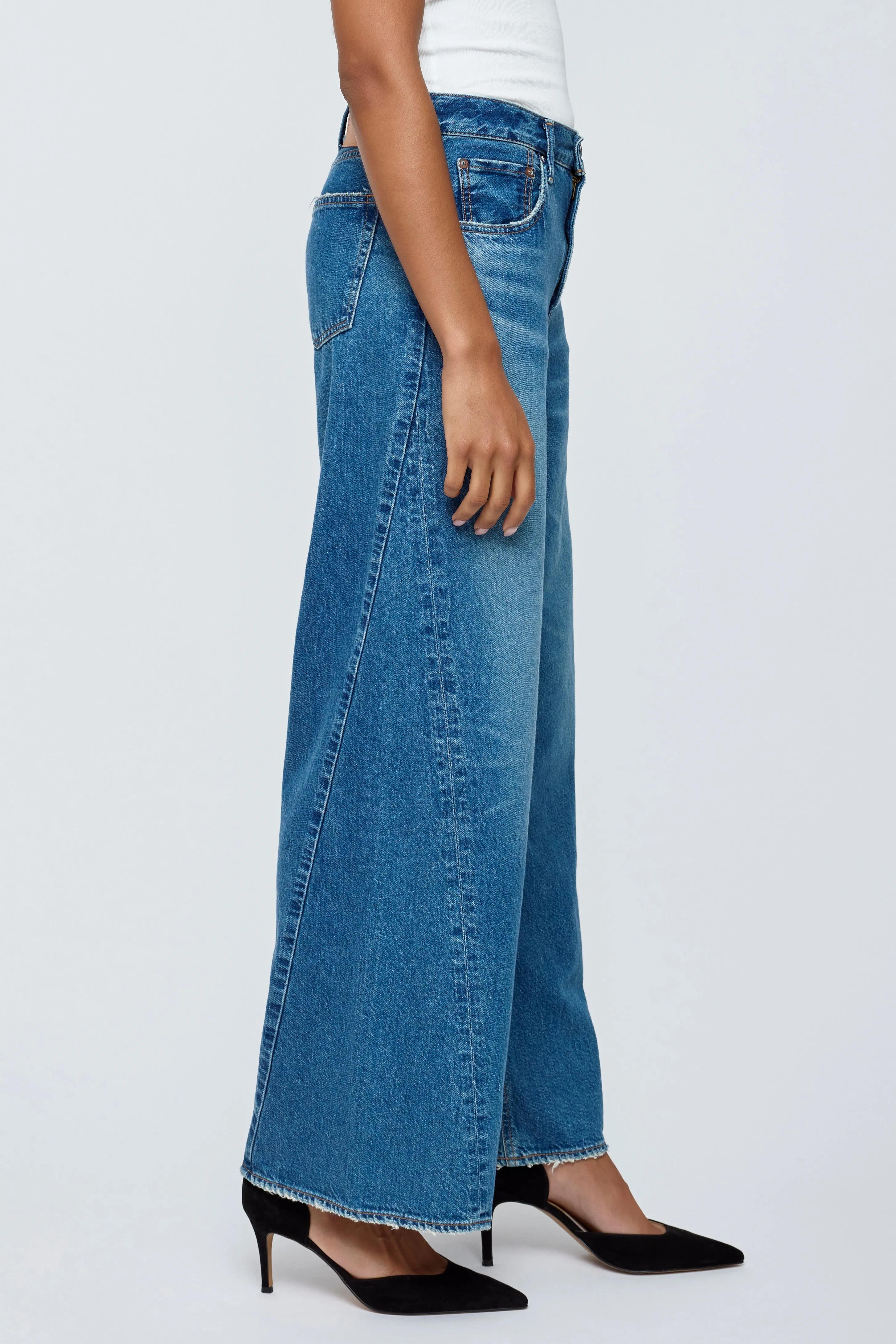 540IAC11-8101 sold by Moussy product image thumbnail 5