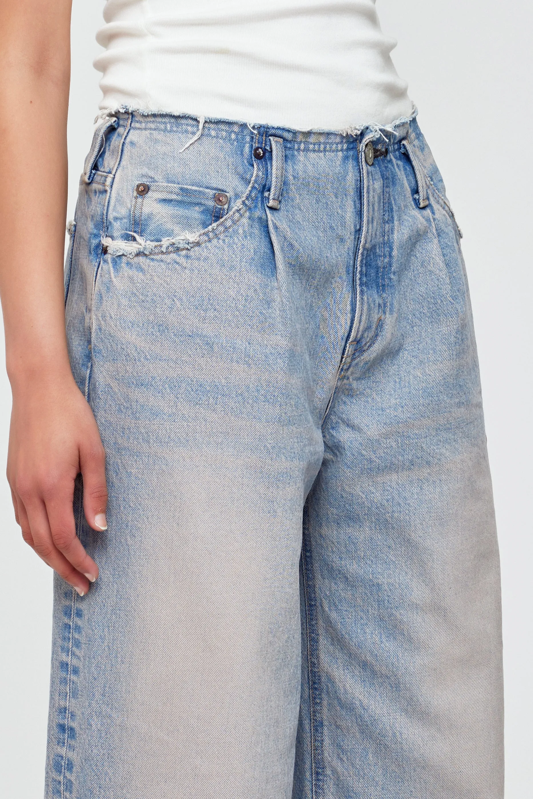 NO BELT PANT - Wesconnett sold by Moussy product image thumbnail 5