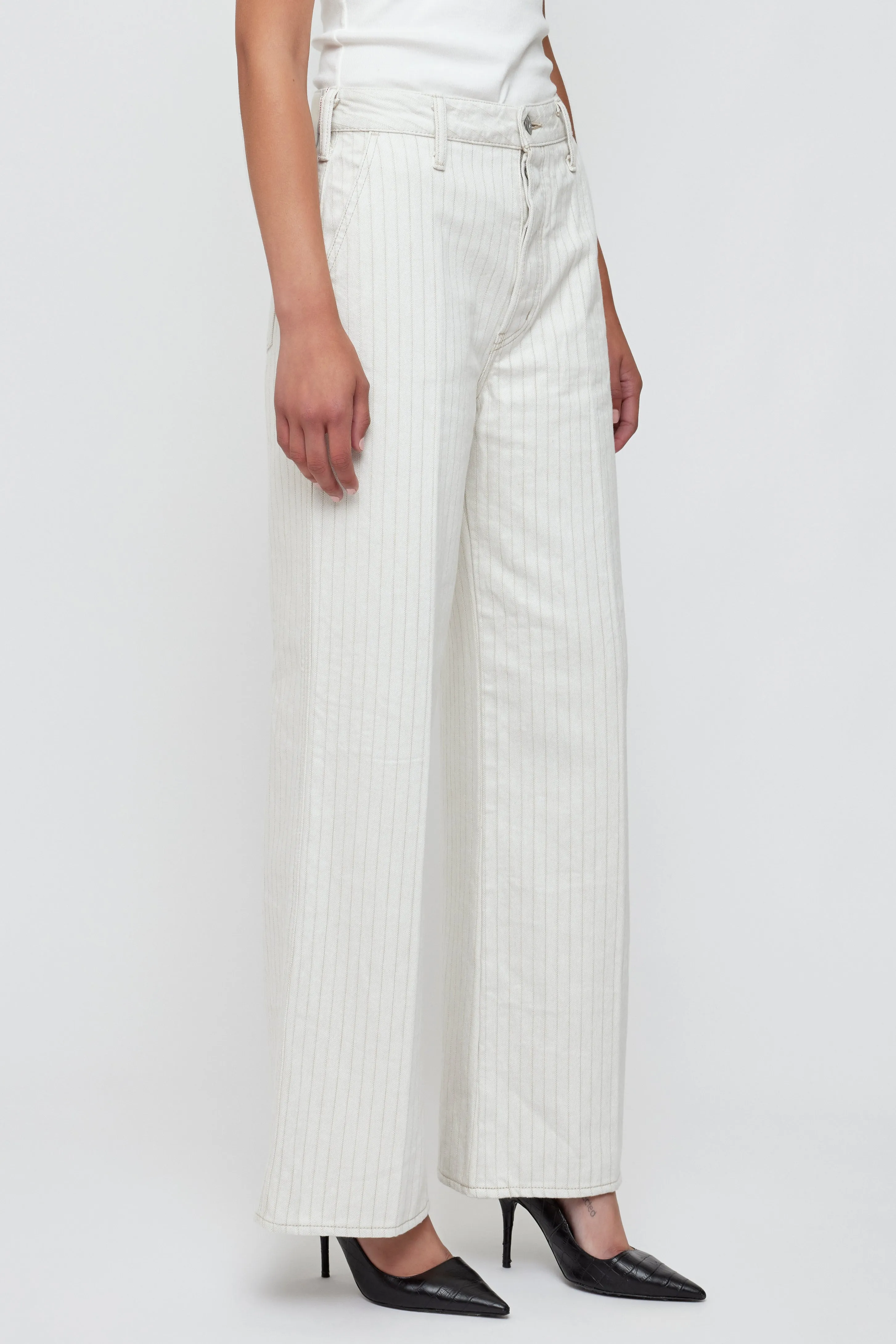 CENTER PRESS WIDE - Coram sold by Moussy product image thumbnail 4