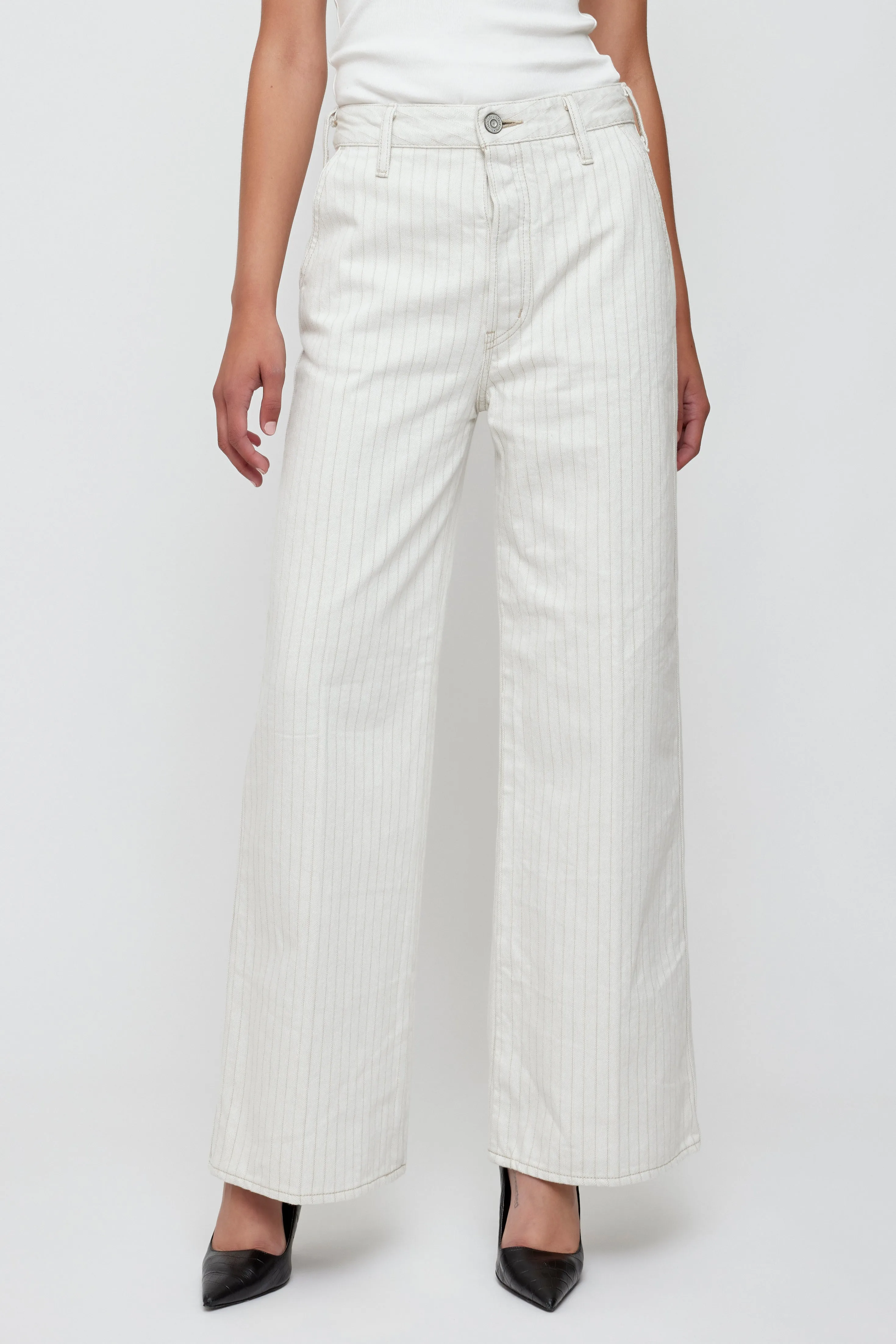 CENTER PRESS WIDE - Coram sold by Moussy product image thumbnail 2