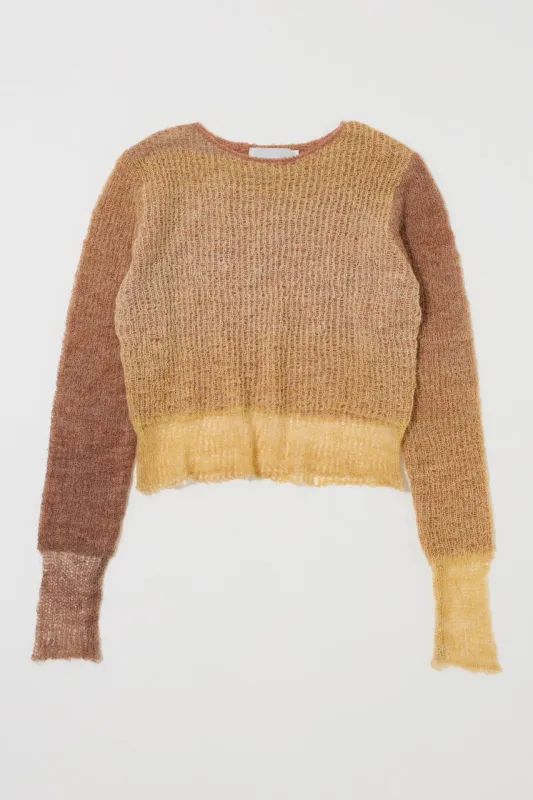 GRADATION CROPPED KNIT TOP made by Moussy