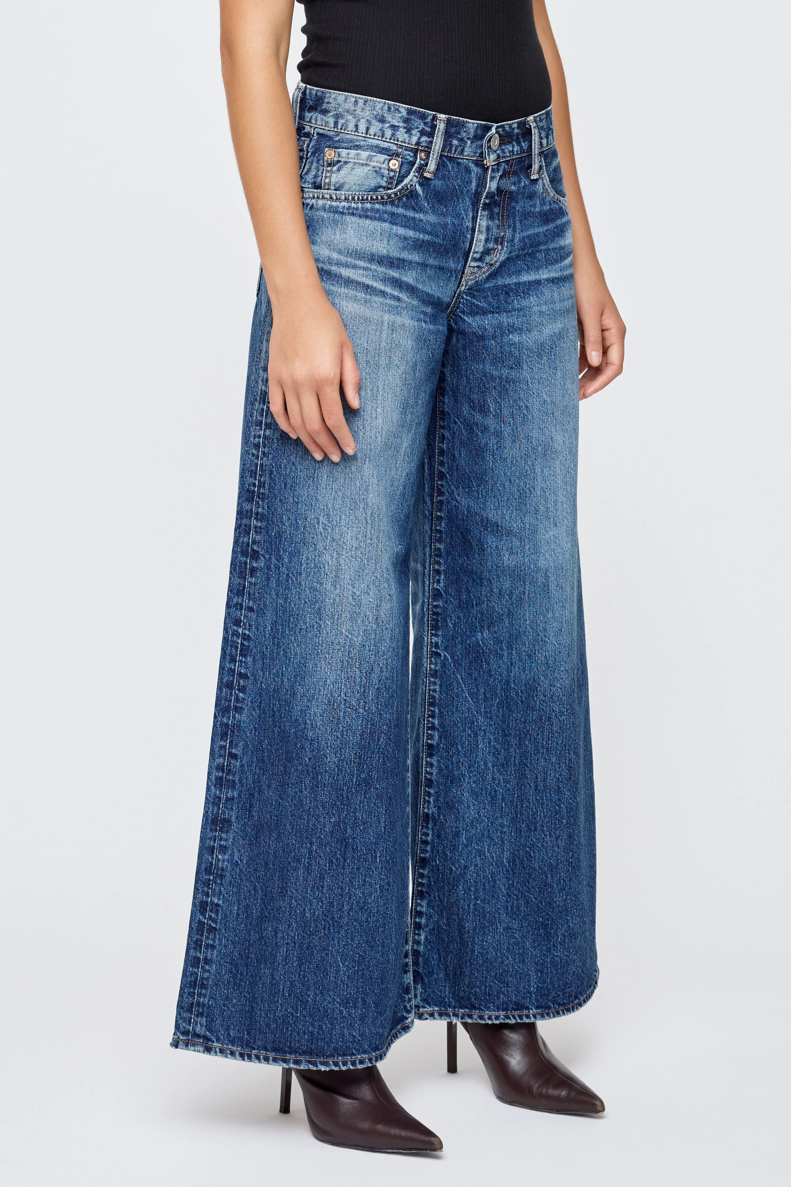 ROXBURY BAGGY sold by Moussy product image thumbnail 4