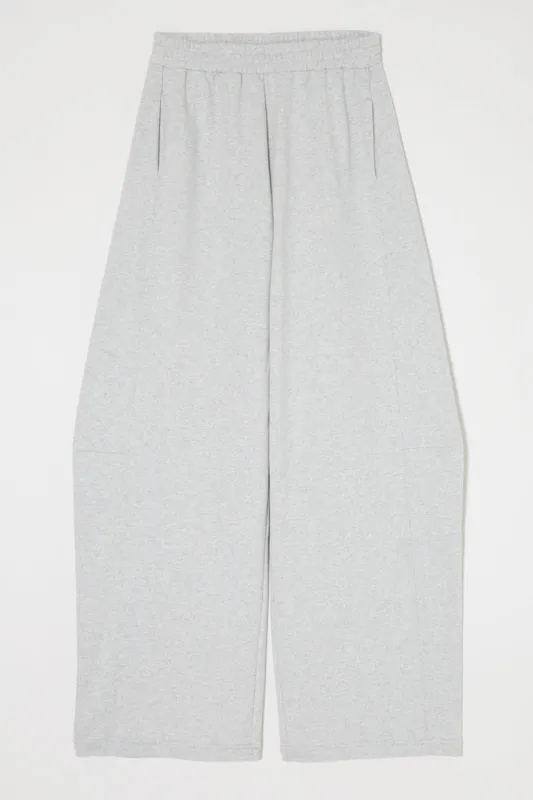 CURVE LINE SWEAT PANTS sold by Moussy