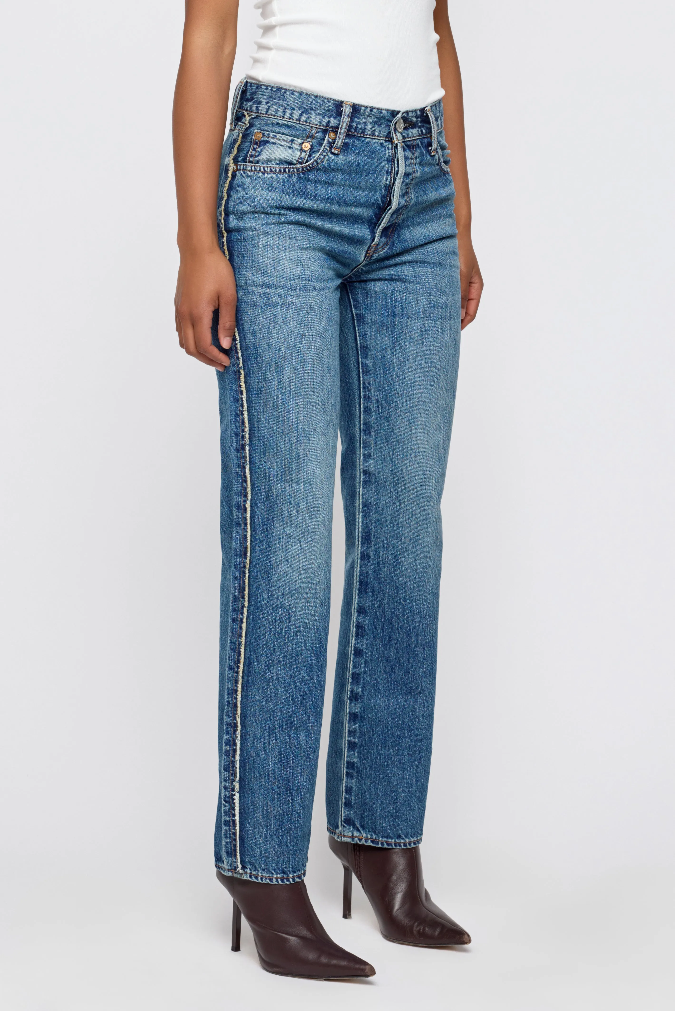 STRAIGHT - Lansing sold by Moussy product image thumbnail 4