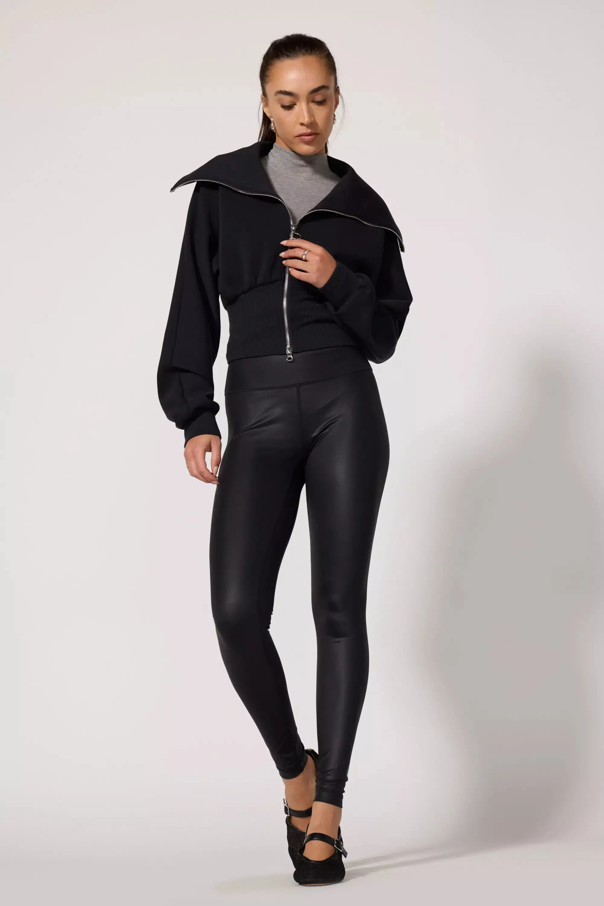 Dreamweave™ Corset Full Zip - Jet Black sold by MPG product image thumbnail 2