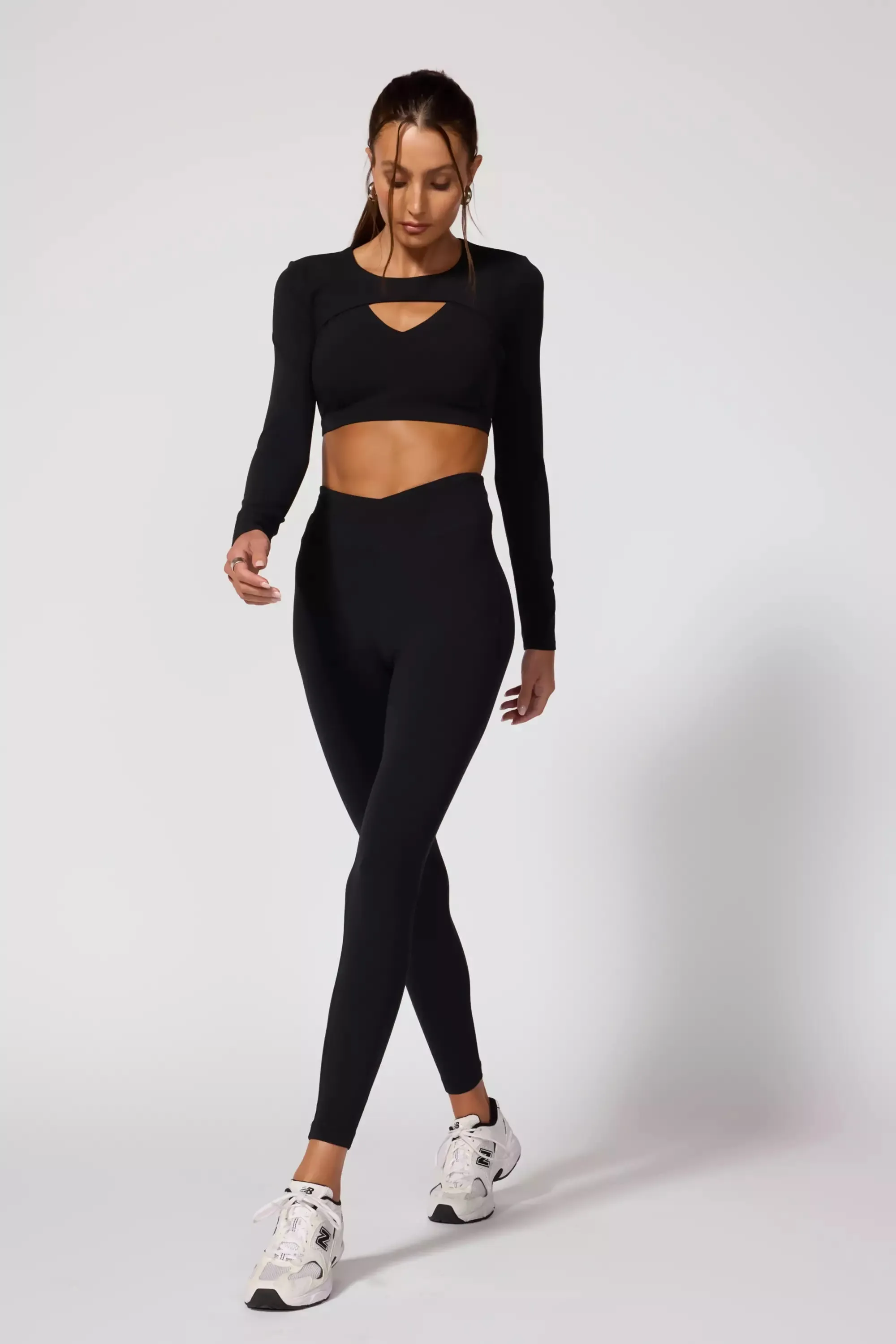 Vital Crossover Legging - Black sold by MPG product image thumbnail 5