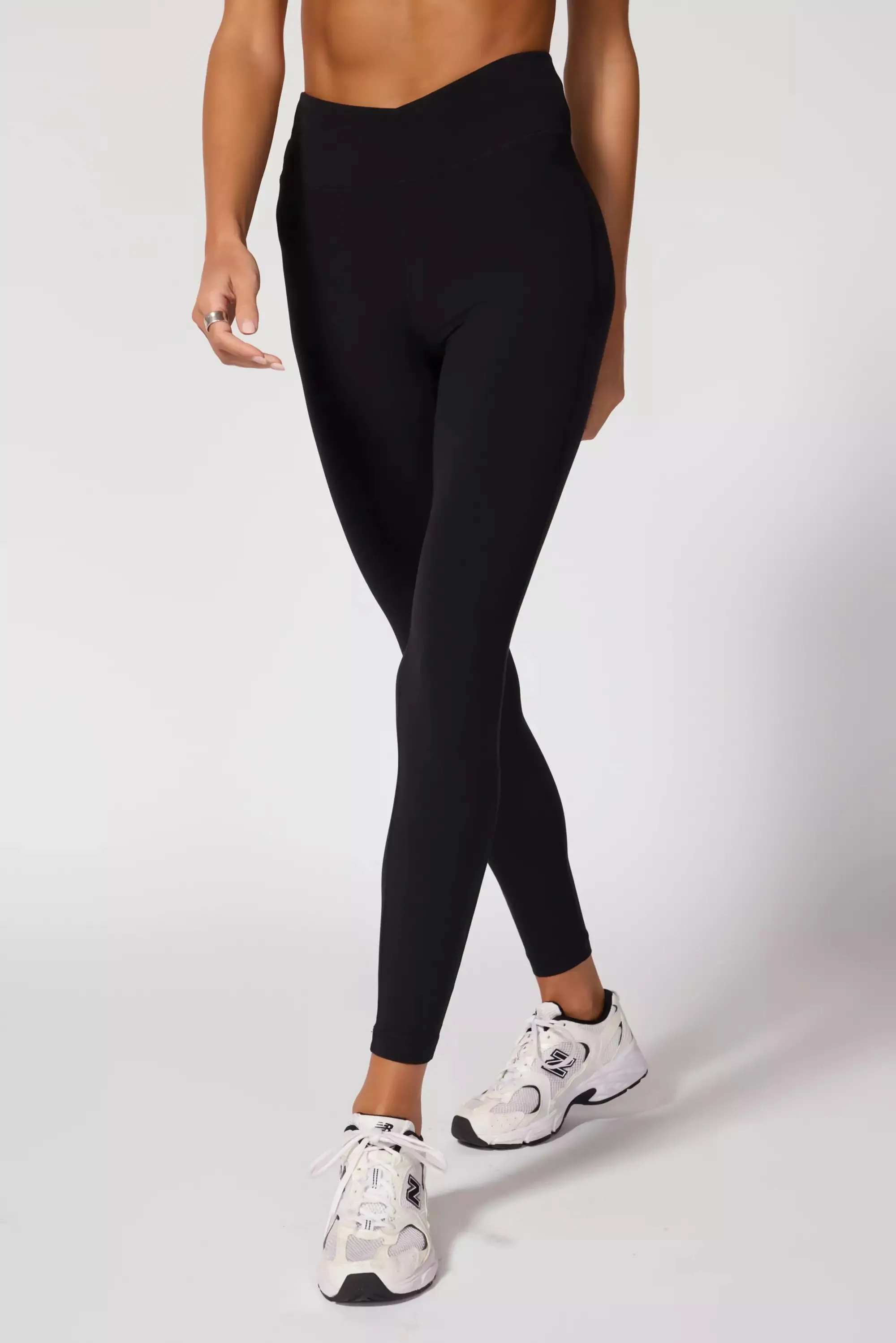 Vital Crossover Legging - Black sold by MPG product image thumbnail 4