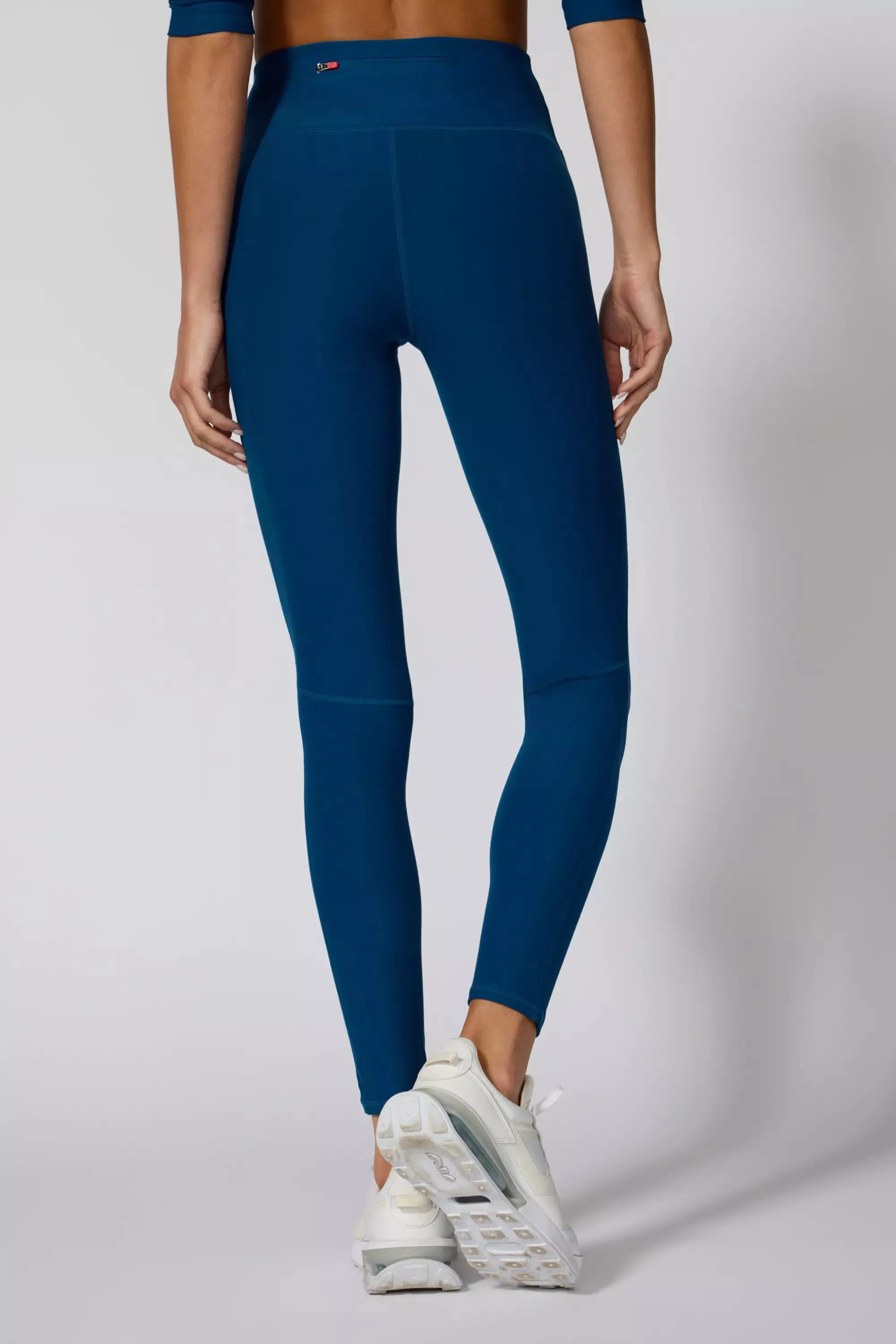 Explore Pocket Legging - Poseidon sold by MPG product image thumbnail 3