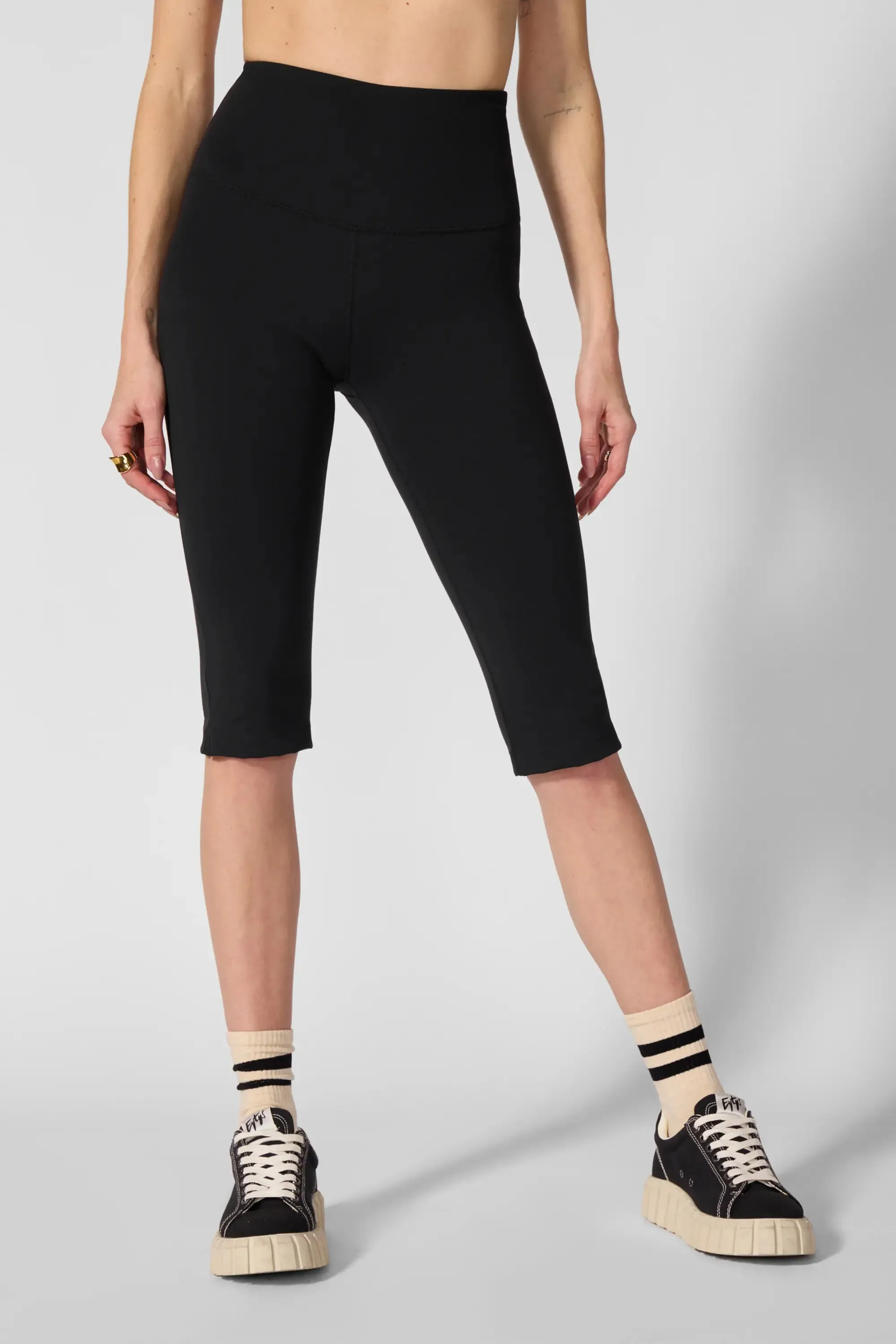 Sculpt Capri - Black sold by MPG product image thumbnail 2