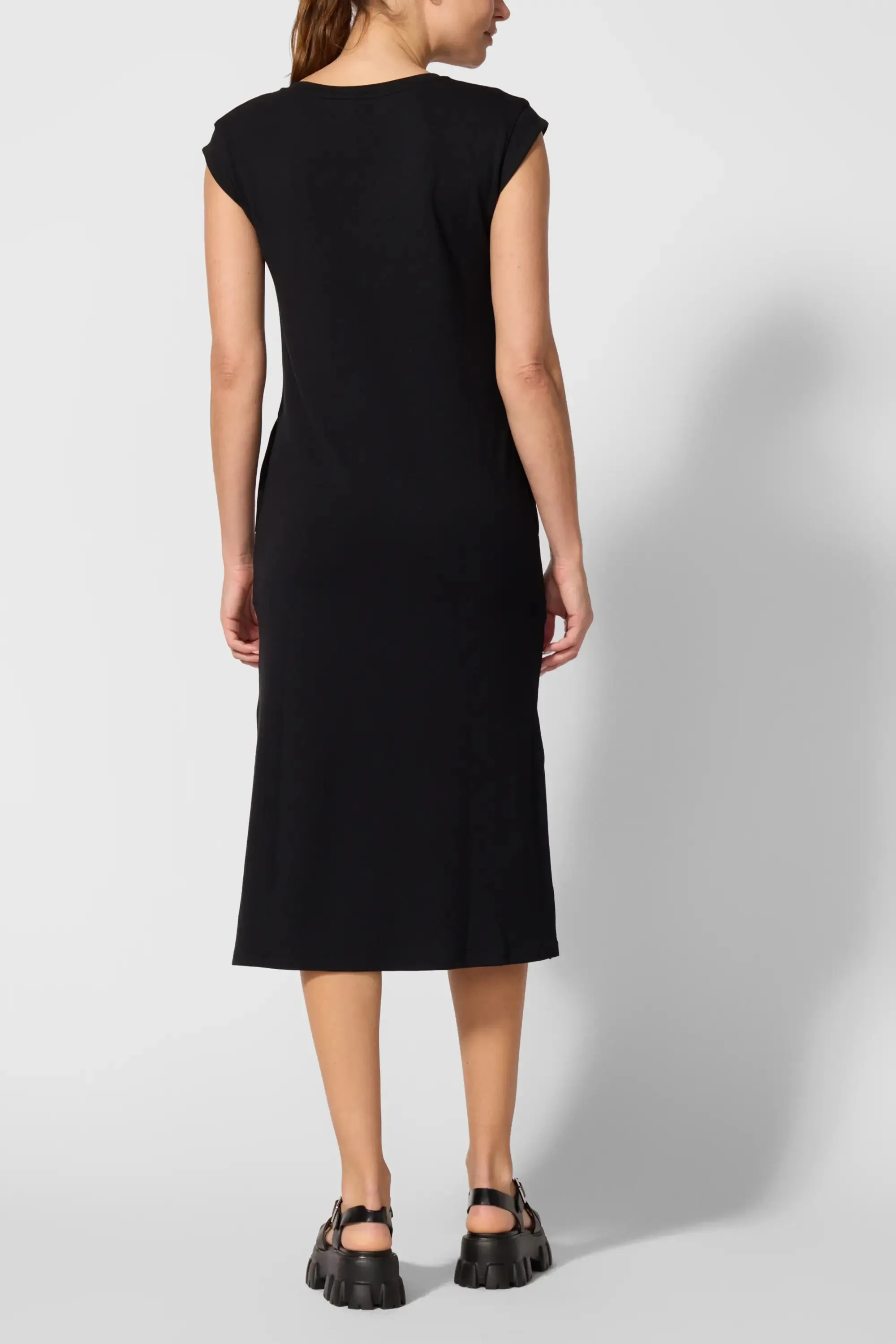 Cozy Fleece Sleeveless Maxi Dress - Black sold by MPG product image thumbnail 3