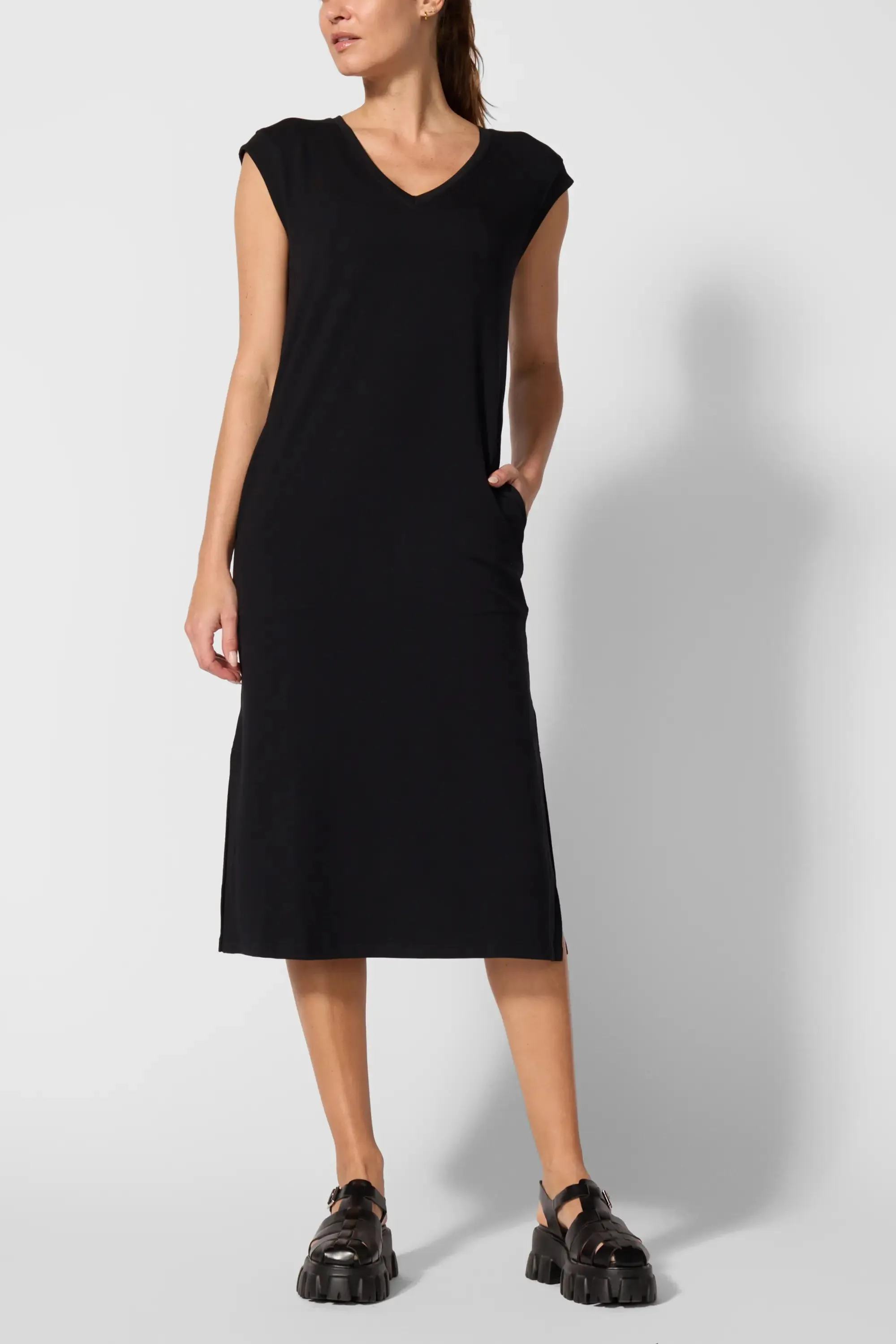 Cozy Fleece Sleeveless Maxi Dress - Black sold by MPG