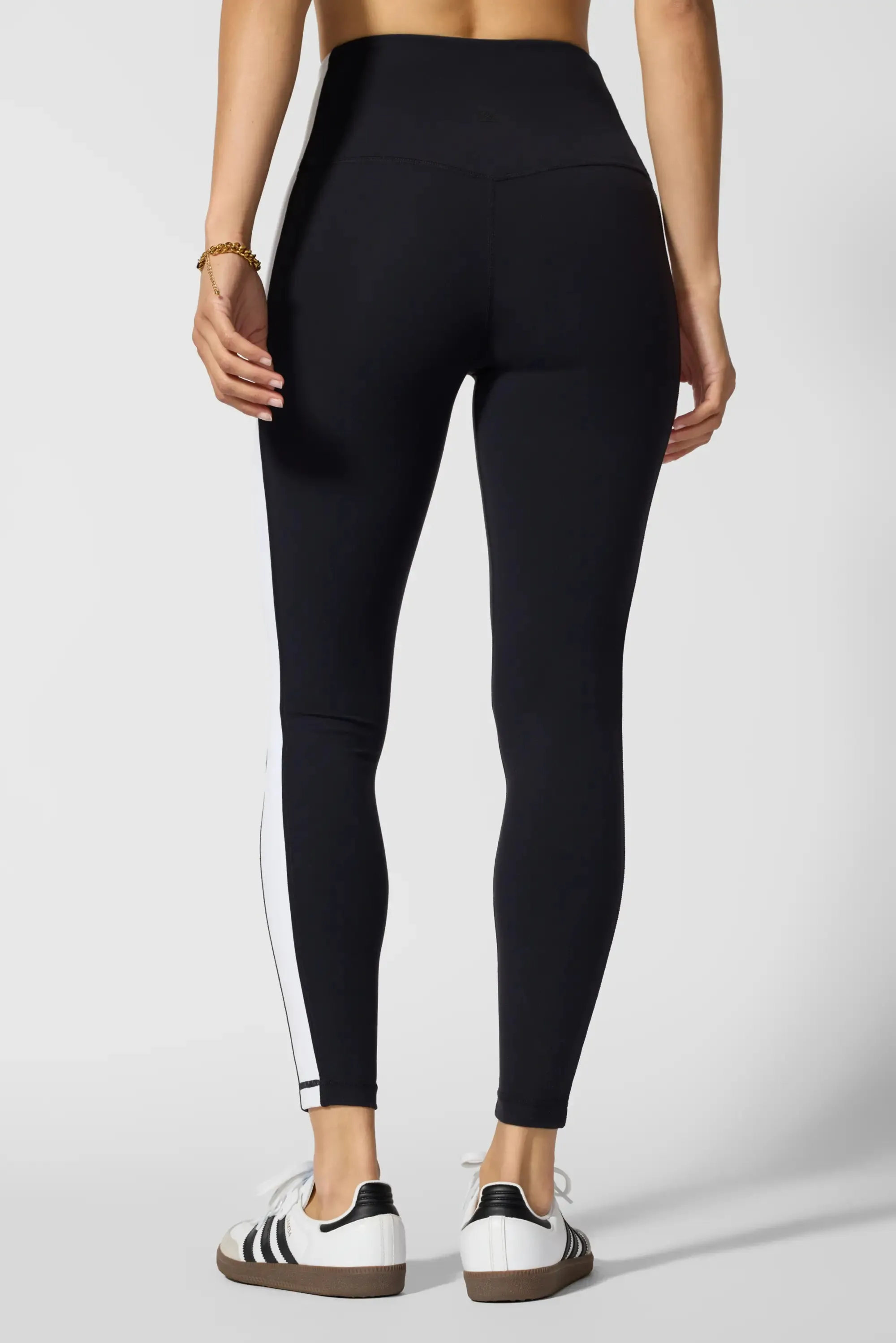 Sculpt Color Blocked Legging - Black/Brilliant White sold by MPG product image thumbnail 3