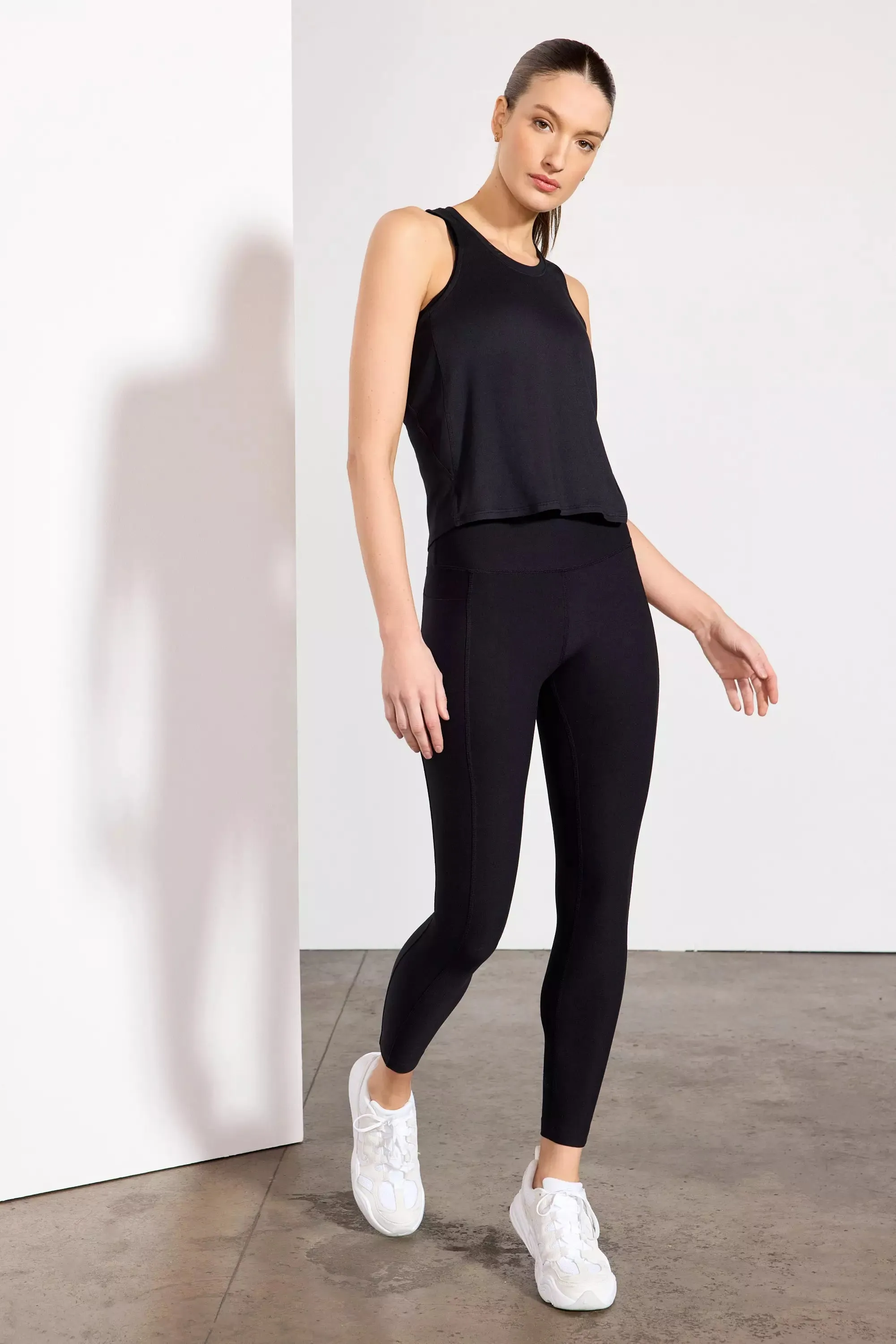 Explore Side Pocket Legging - Black sold by MPG product image thumbnail 2