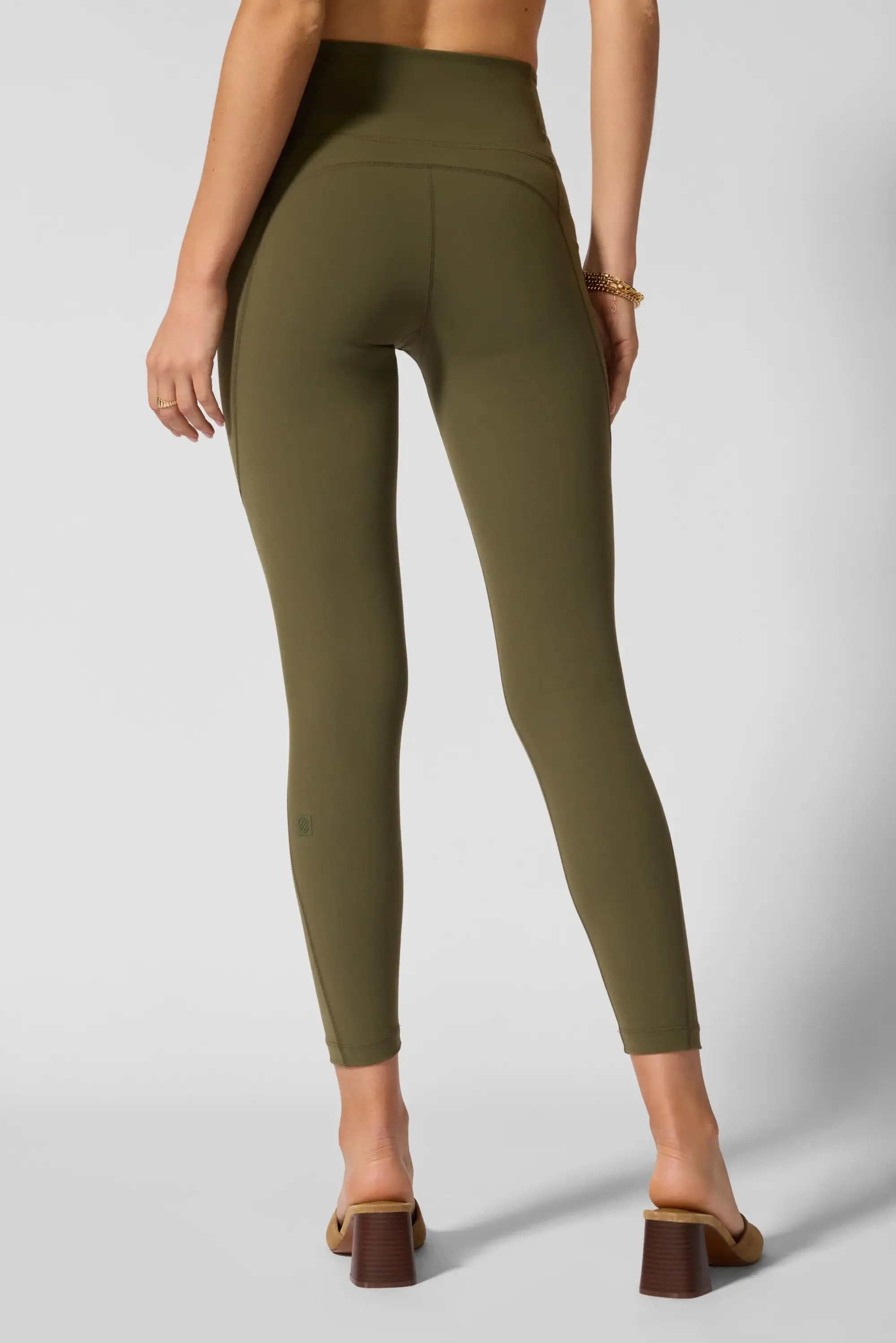 Velocity Legging With Pocket - Ivy Green sold by MPG product image thumbnail 2
